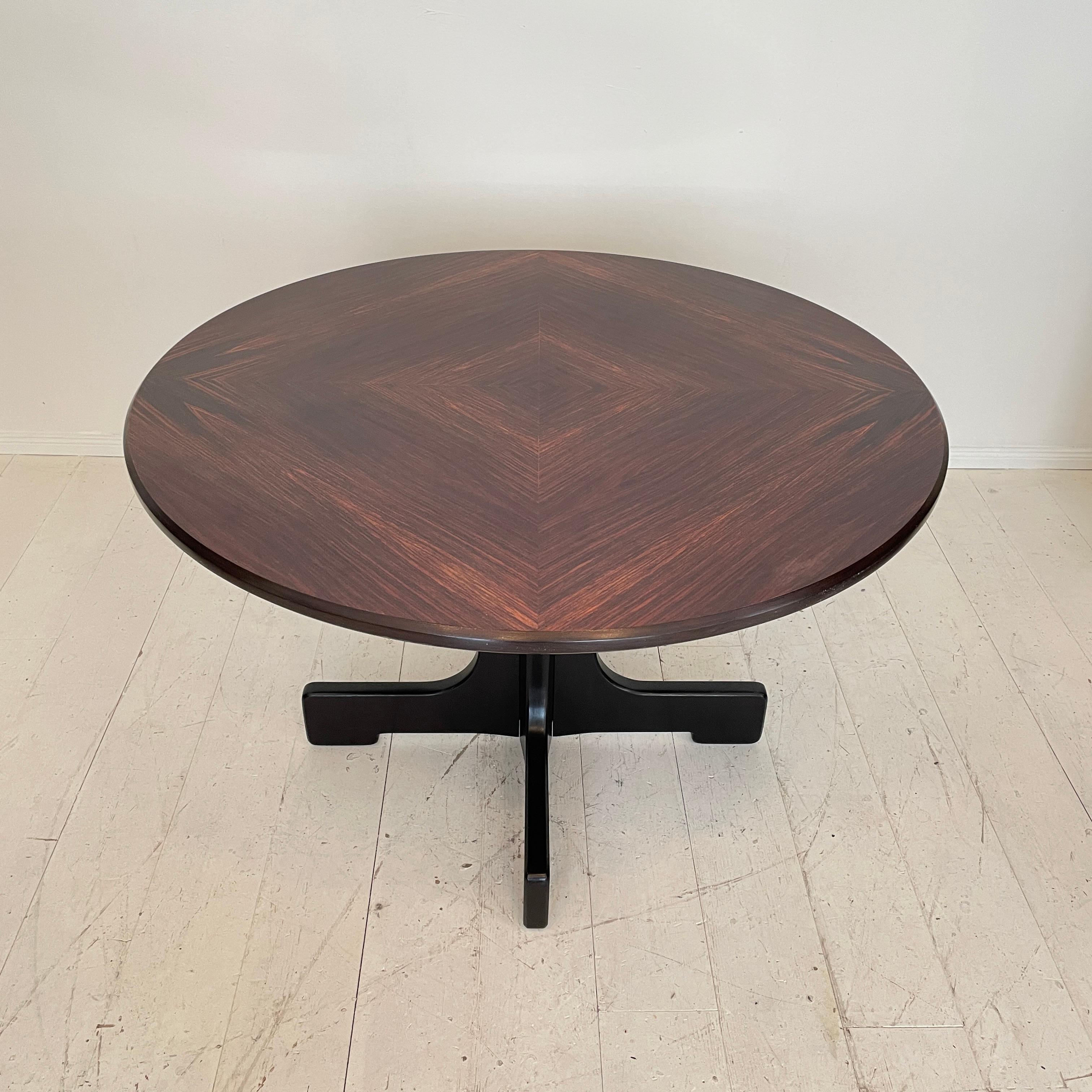 Mid Century Italian Round Dining Table with Fantastic Brown Red Veneer, 1980s 5