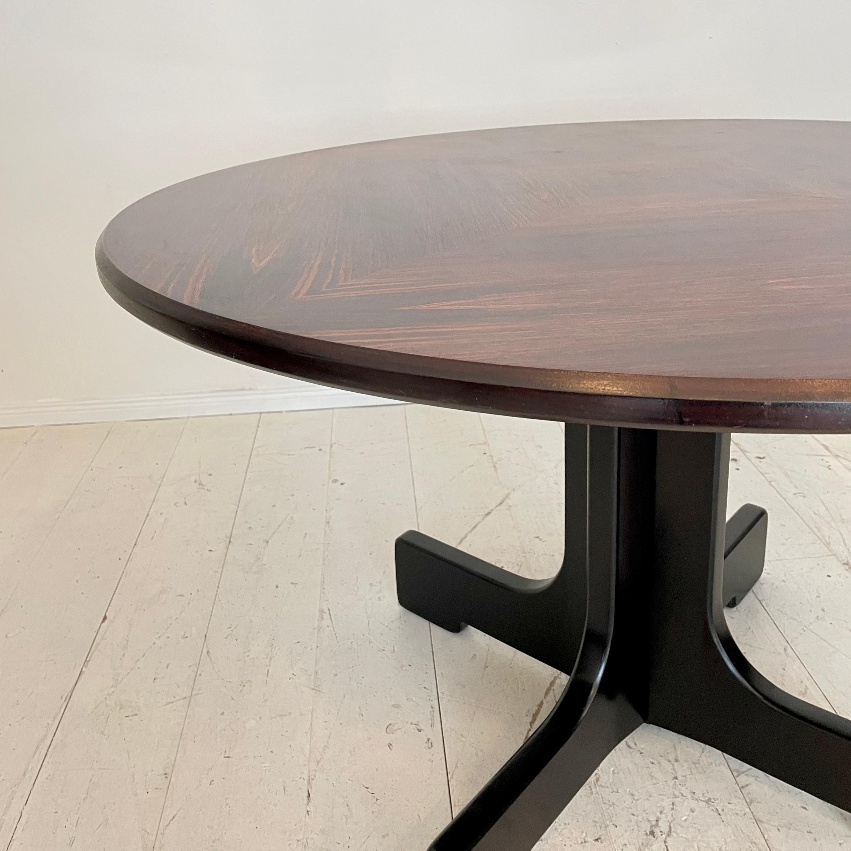 Mid Century Italian Round Dining Table with Fantastic Brown Red Veneer, 1980s 8