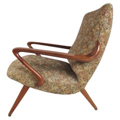 Chaise longue à accoudoir sculptée italienne du milieu du siècle dans le style de Paolo Buffa