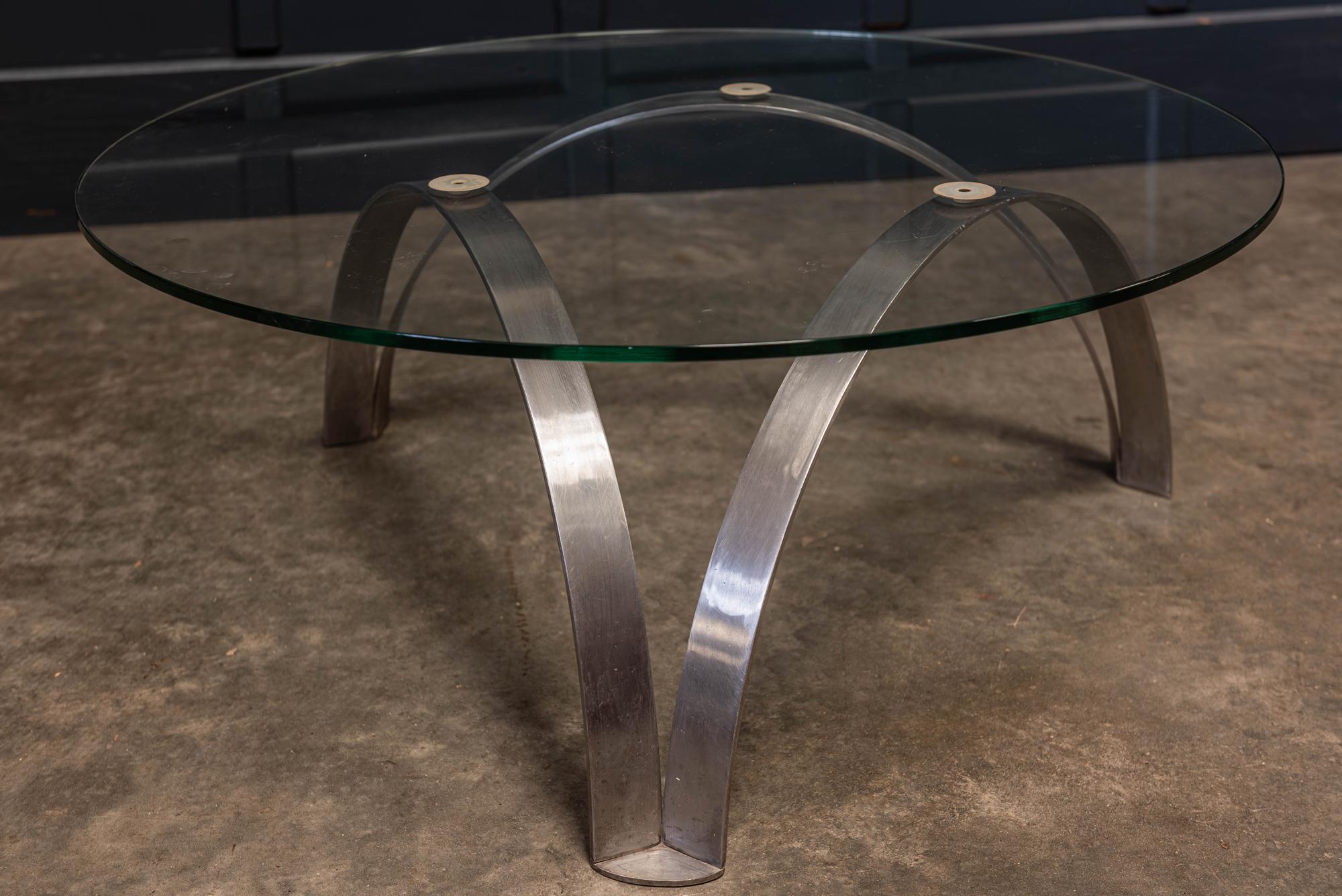 Midcentury Italian Sculptural Coffee Table In Good Condition For Sale In Staffordshire, GB