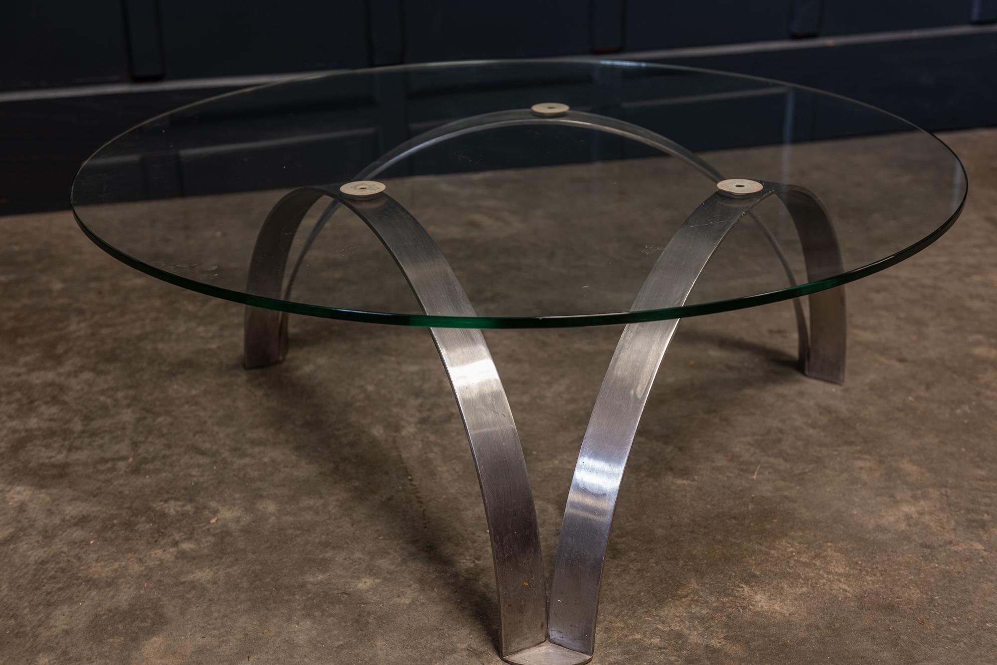Midcentury Italian Sculptural Coffee Table For Sale 1
