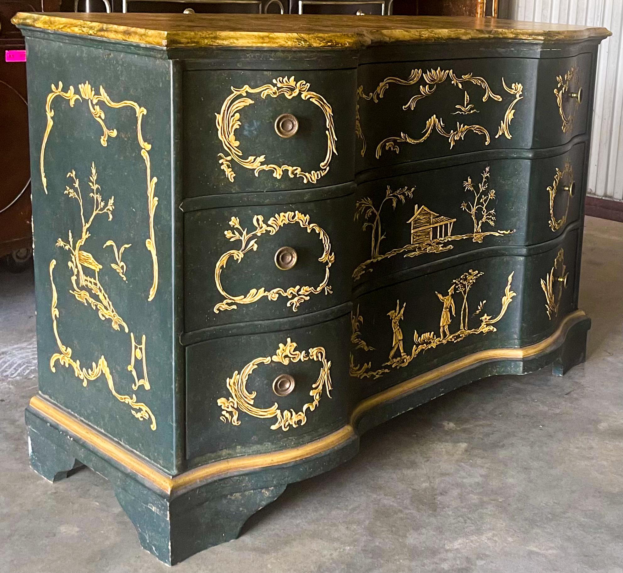 Mid-Century Italian Serpentine Chinoiserie Chest / Commode with Faux Marble Top  In Good Condition For Sale In Kennesaw, GA