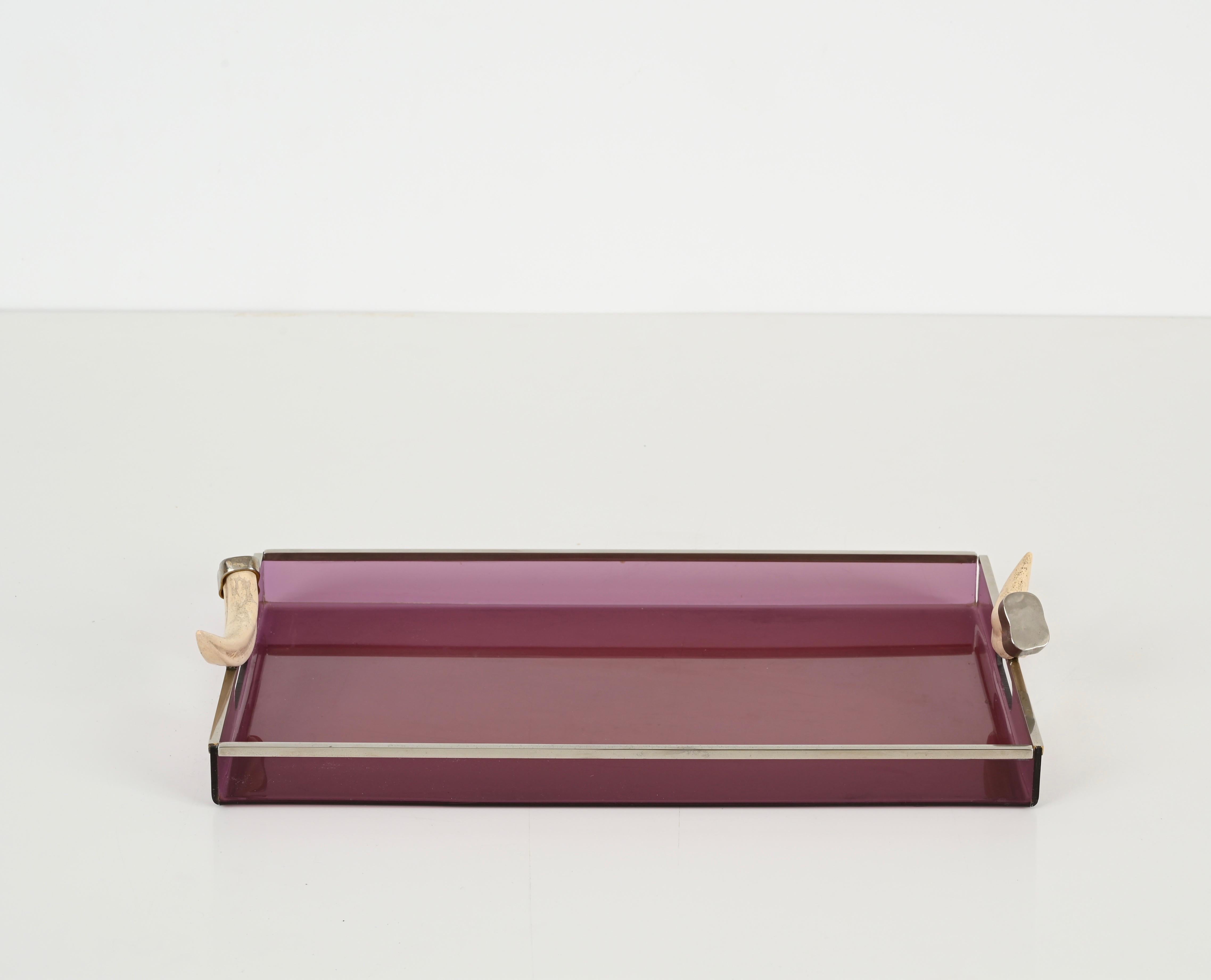 Mid-Century Italian Serving Tray in Purple Lucite w/ Horn Handles, Dior 1970s In Good Condition In Roma, IT
