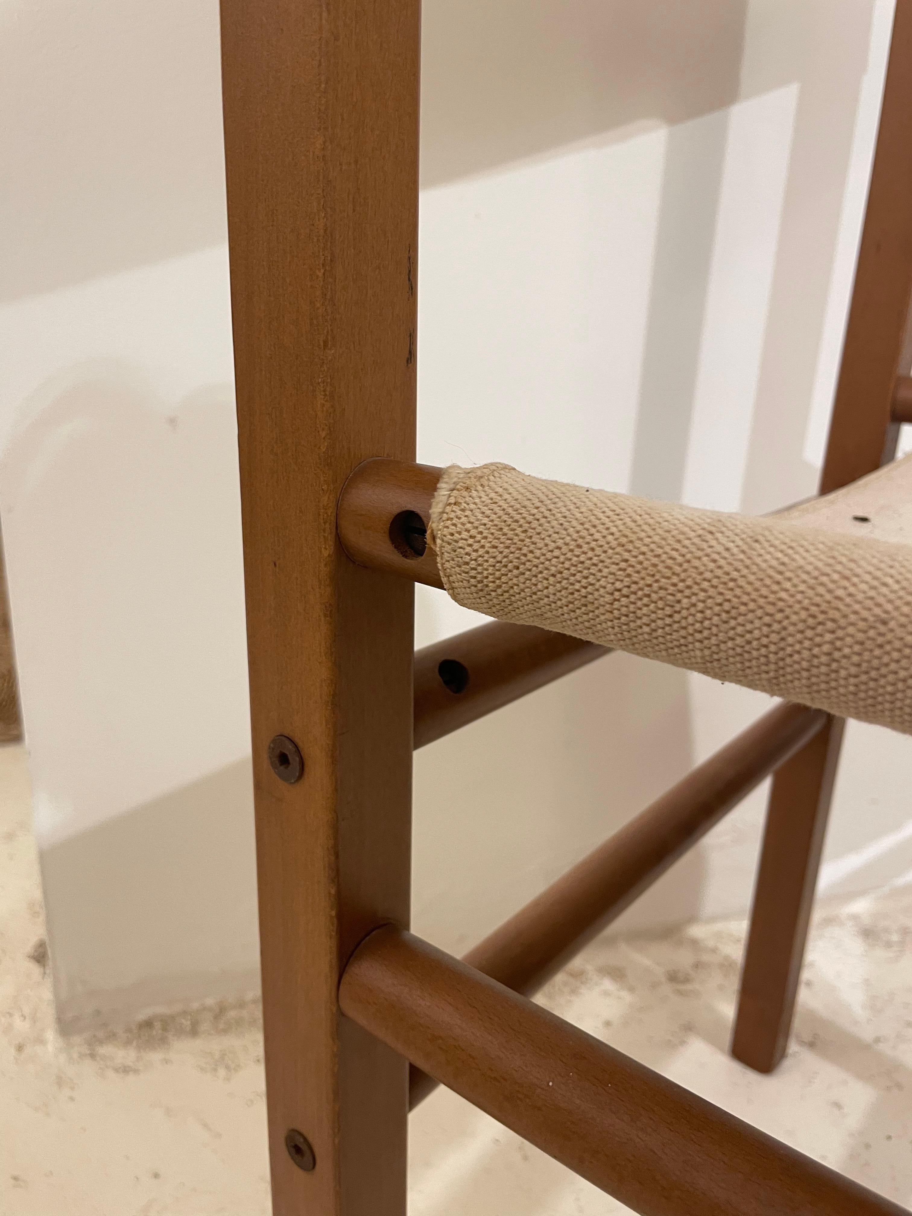 Conjunto italiano de catorce sillas de comedor de mediados de siglo en venta 1