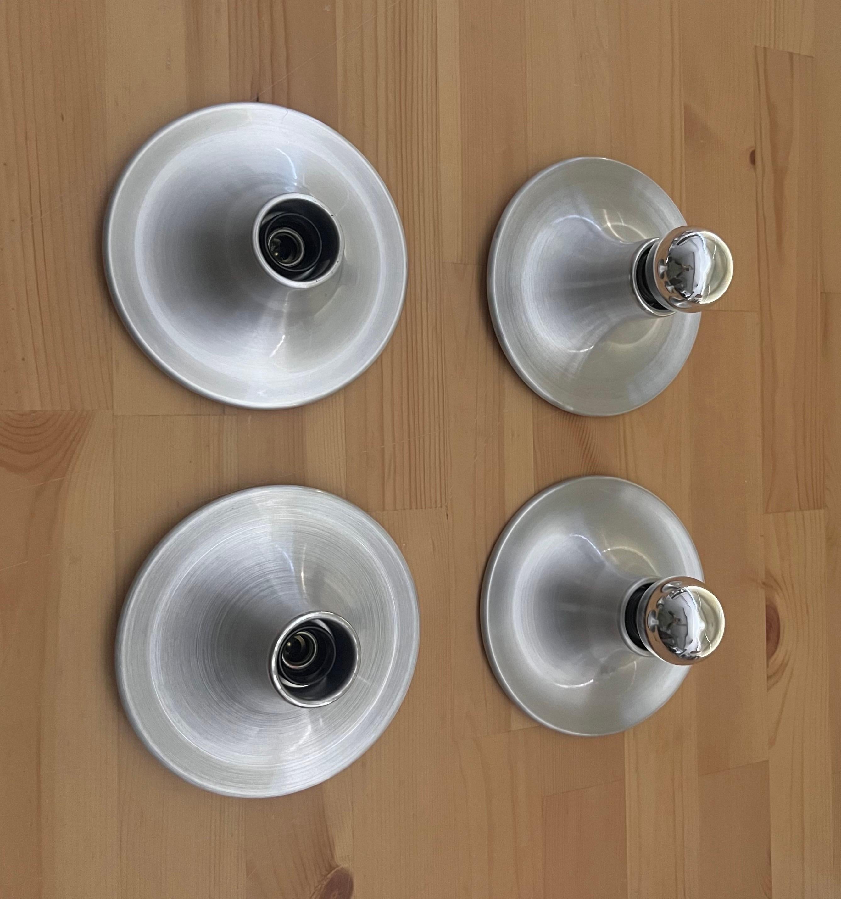 Mid-Century Italian Set of Six Metal Wall Sconces by Targetti Sankey, 1970s For Sale 4