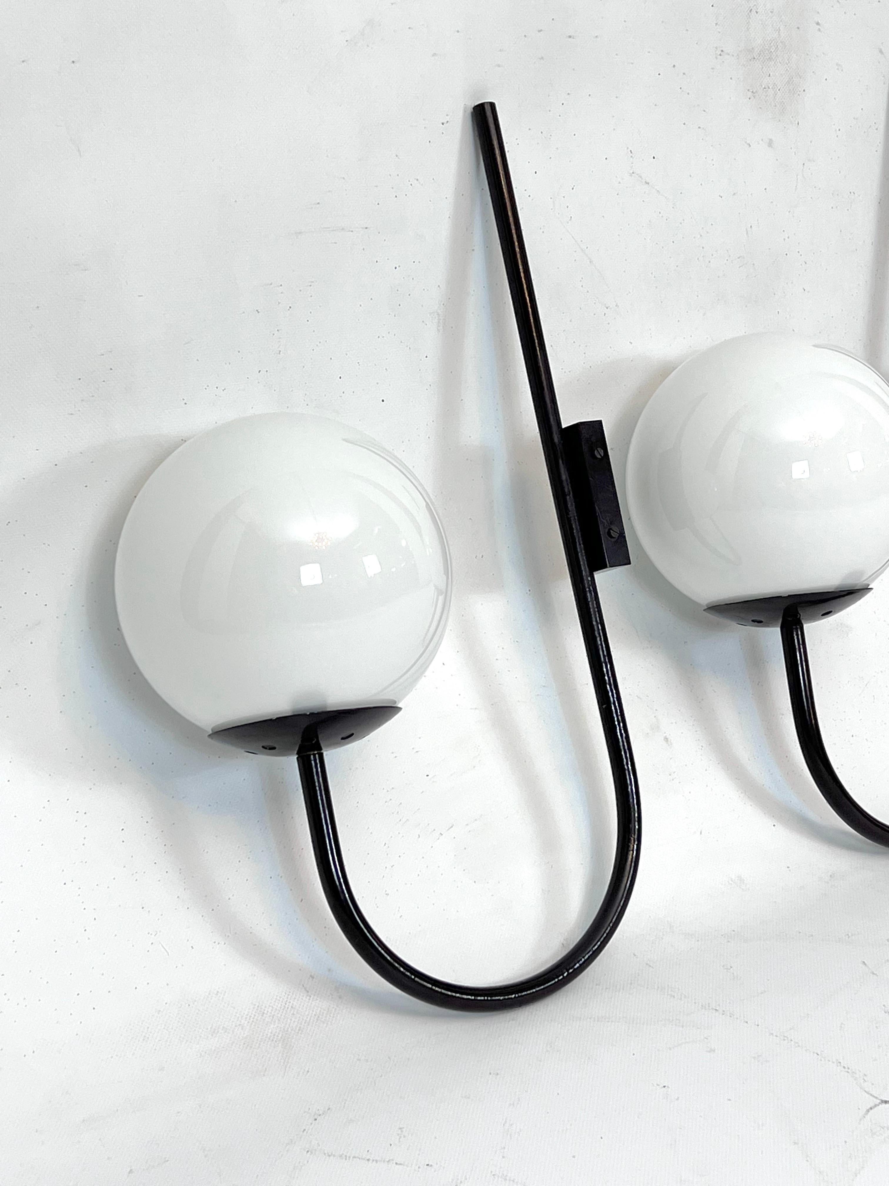 20th Century Mid-Century Italian Set of Three Large Sphere Wall Lamps from 60s For Sale