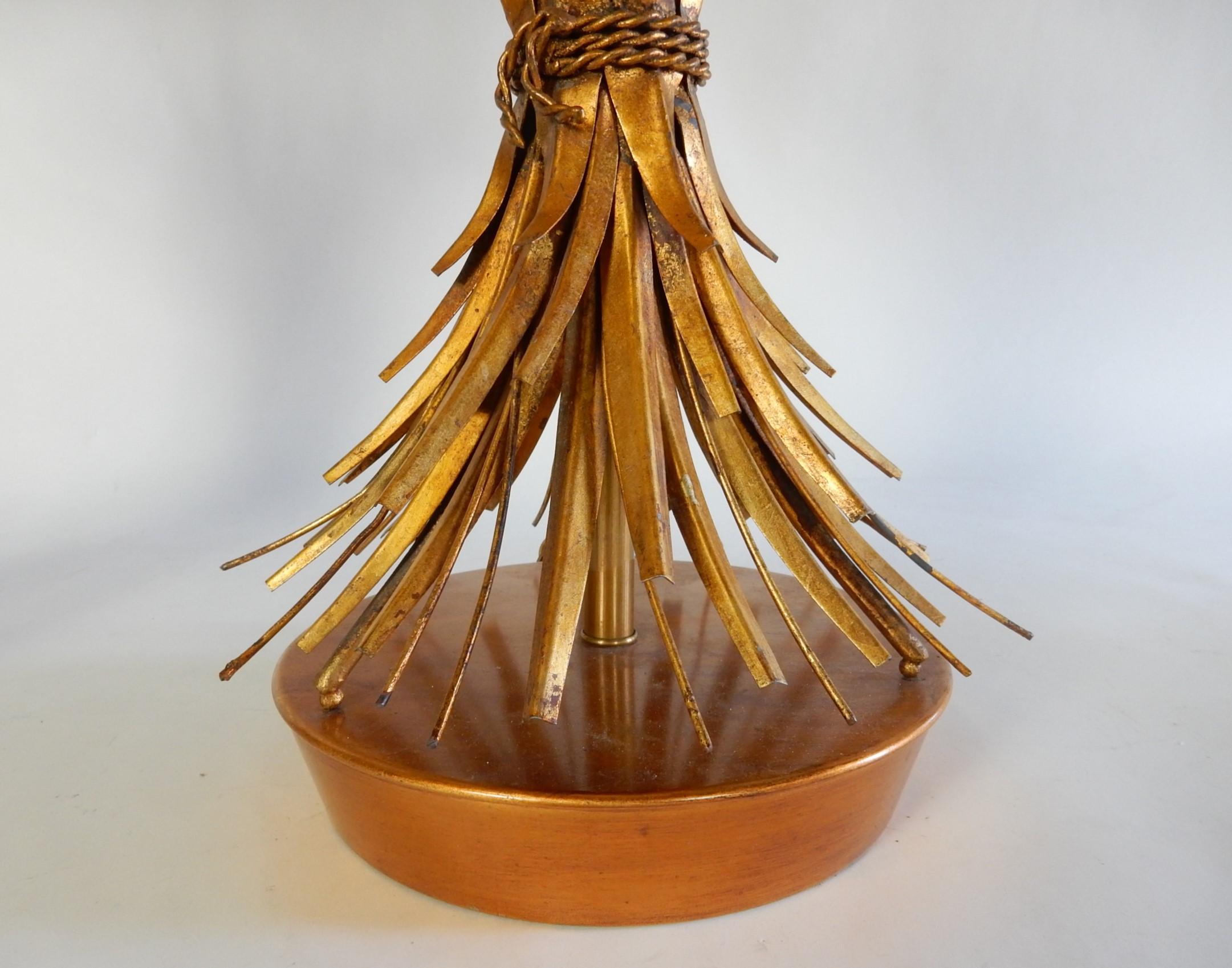 Italienische vergoldete Mid-Century-Tischlampen aus Weizengarn mit Blattgold von The Marbro Lamp CO. im Angebot 3