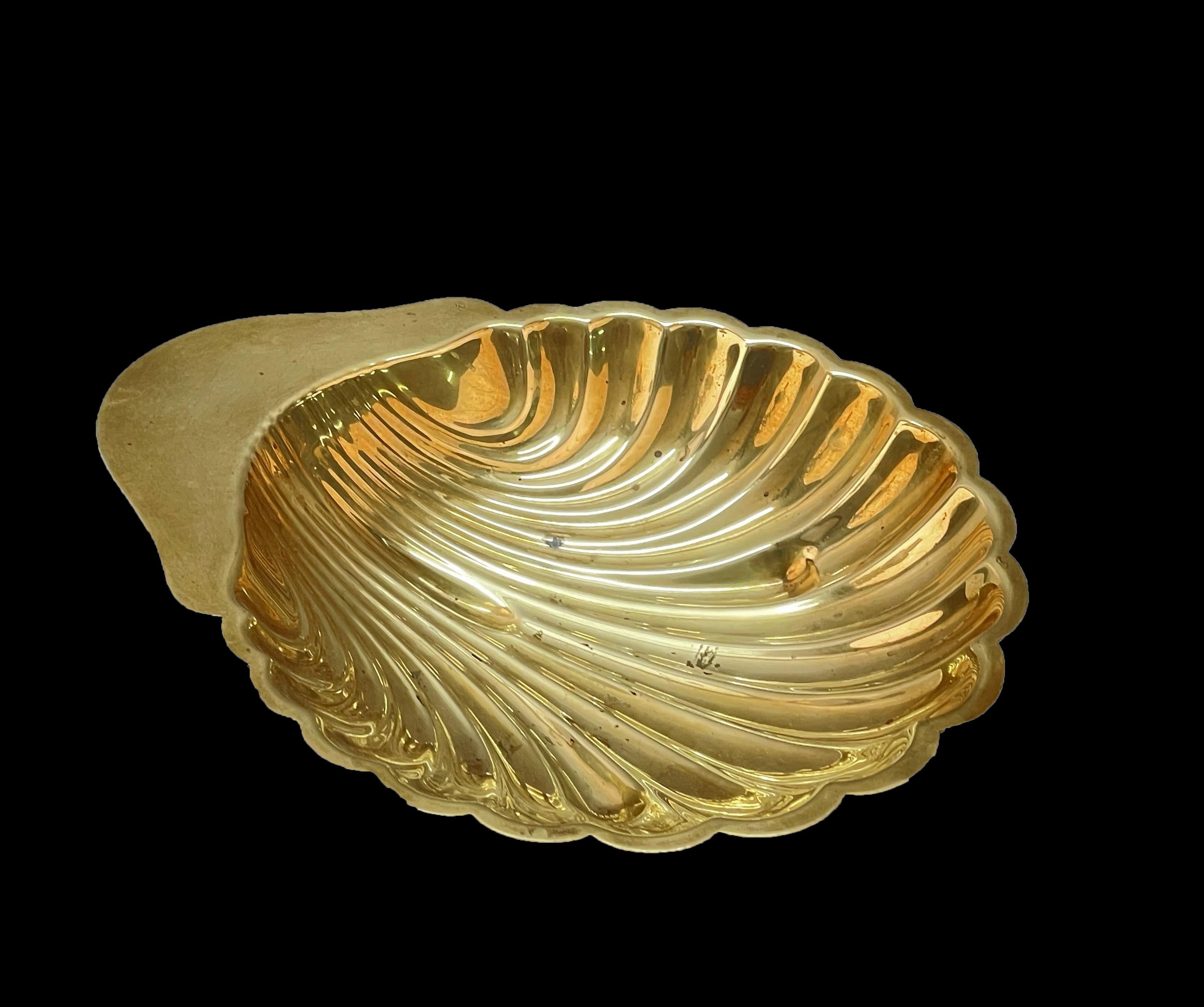 Mid-Century Italian Shell-Shaped Brass Bowl, by Renzo Cassetti 1960s For Sale 5