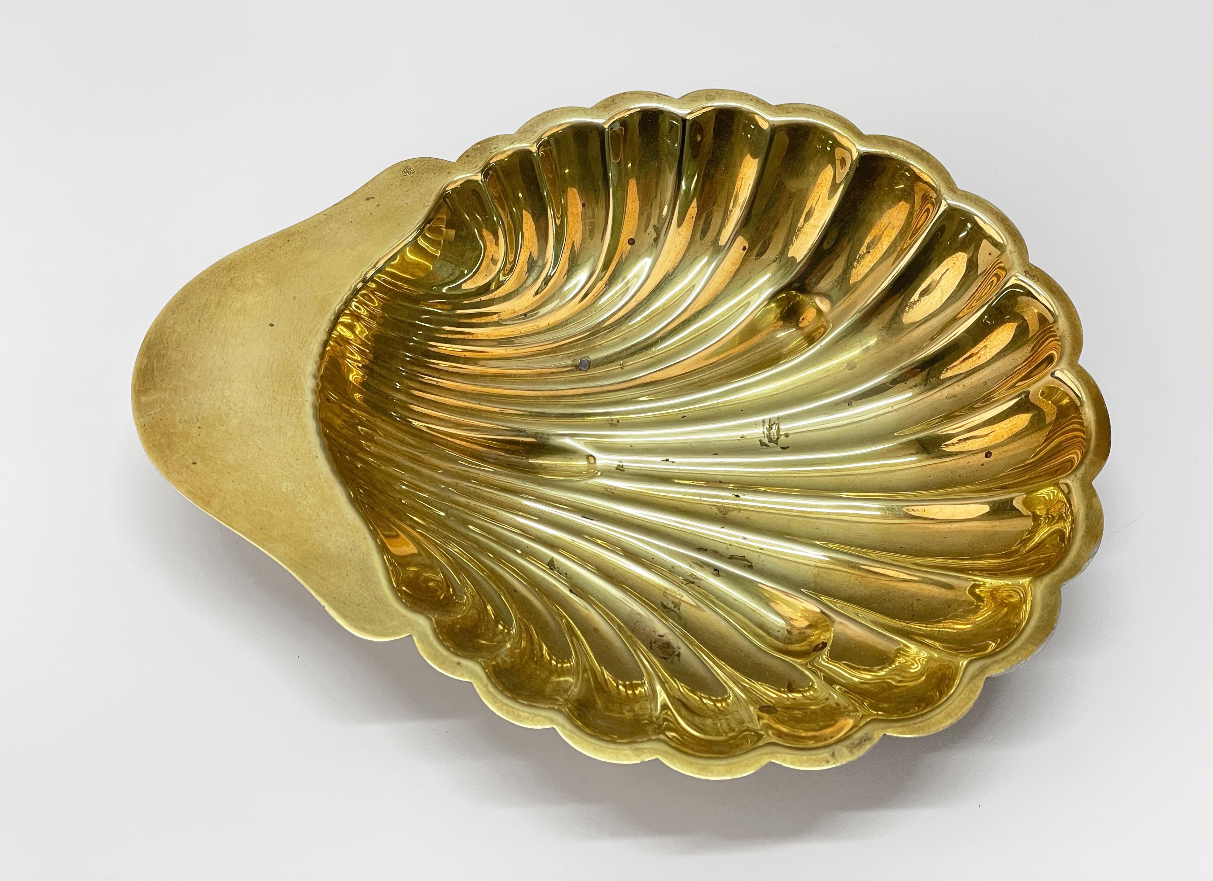 Mid-Century Italian Shell-Shaped Brass Bowl, by Renzo Cassetti 1960s For Sale 1