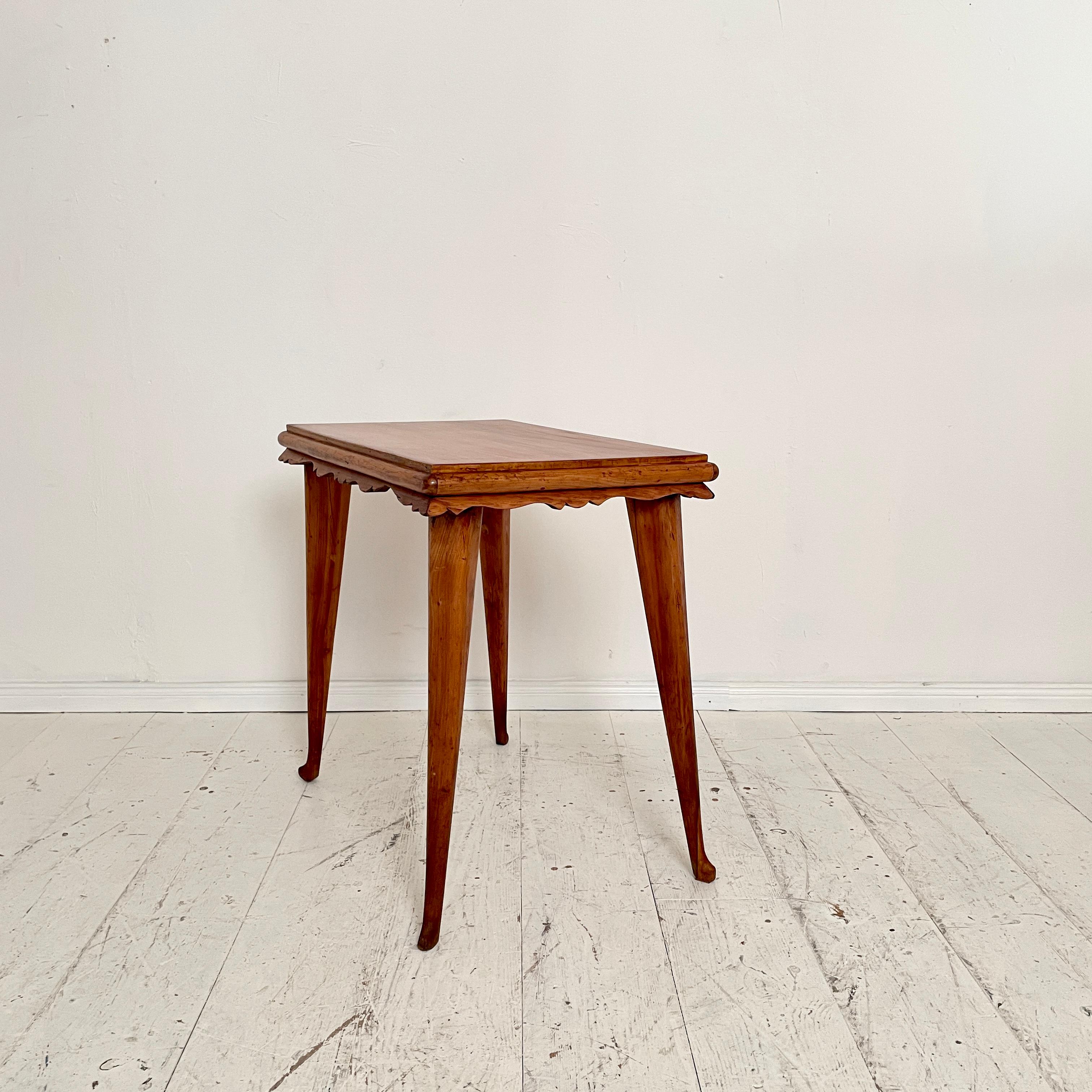 Mid-Century Italian Side Table attributed to Paolo Buffa in Cherry Wood, 1948 1