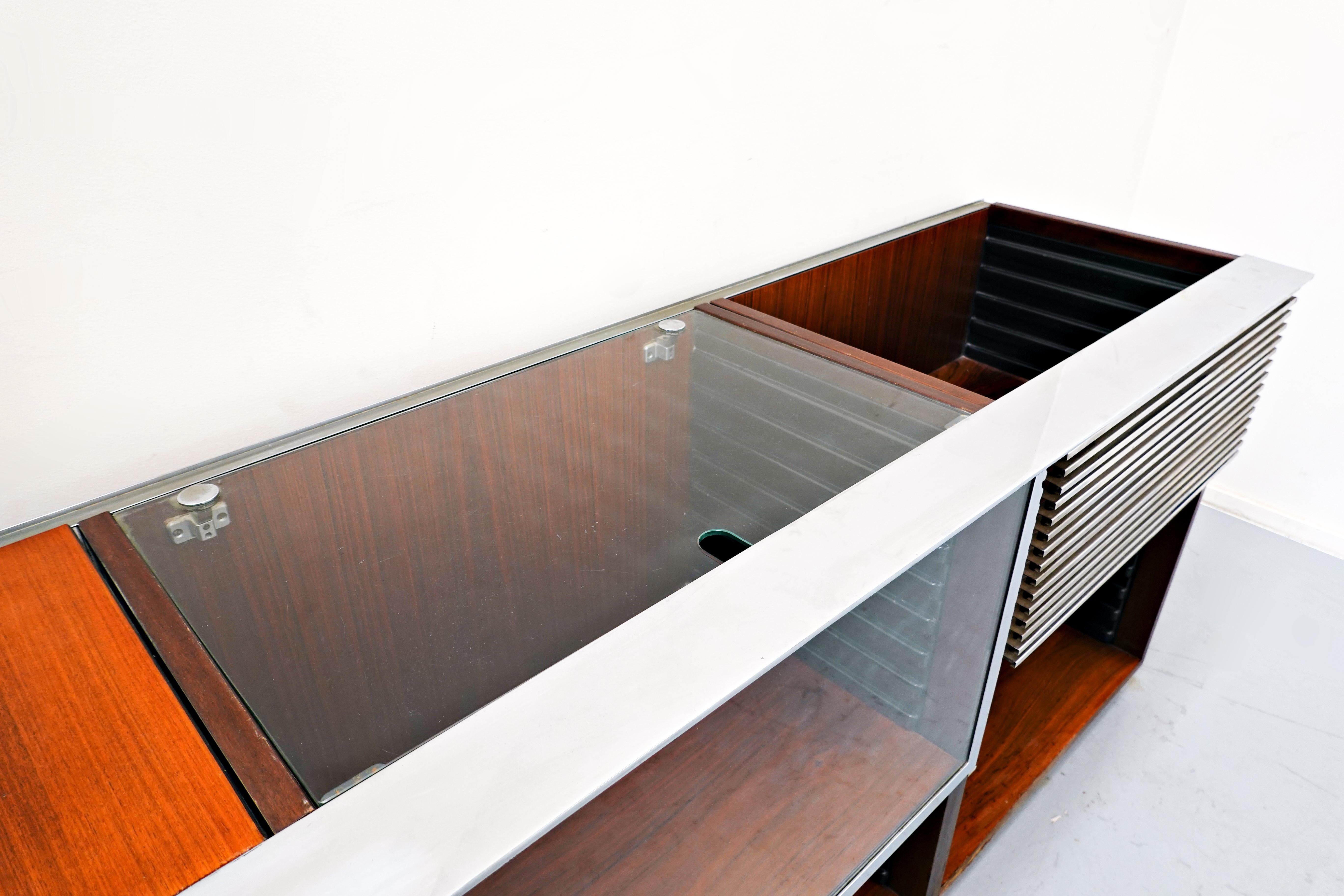 Mid-Century Modern Italian Wooden Sideboard, 1960s 3