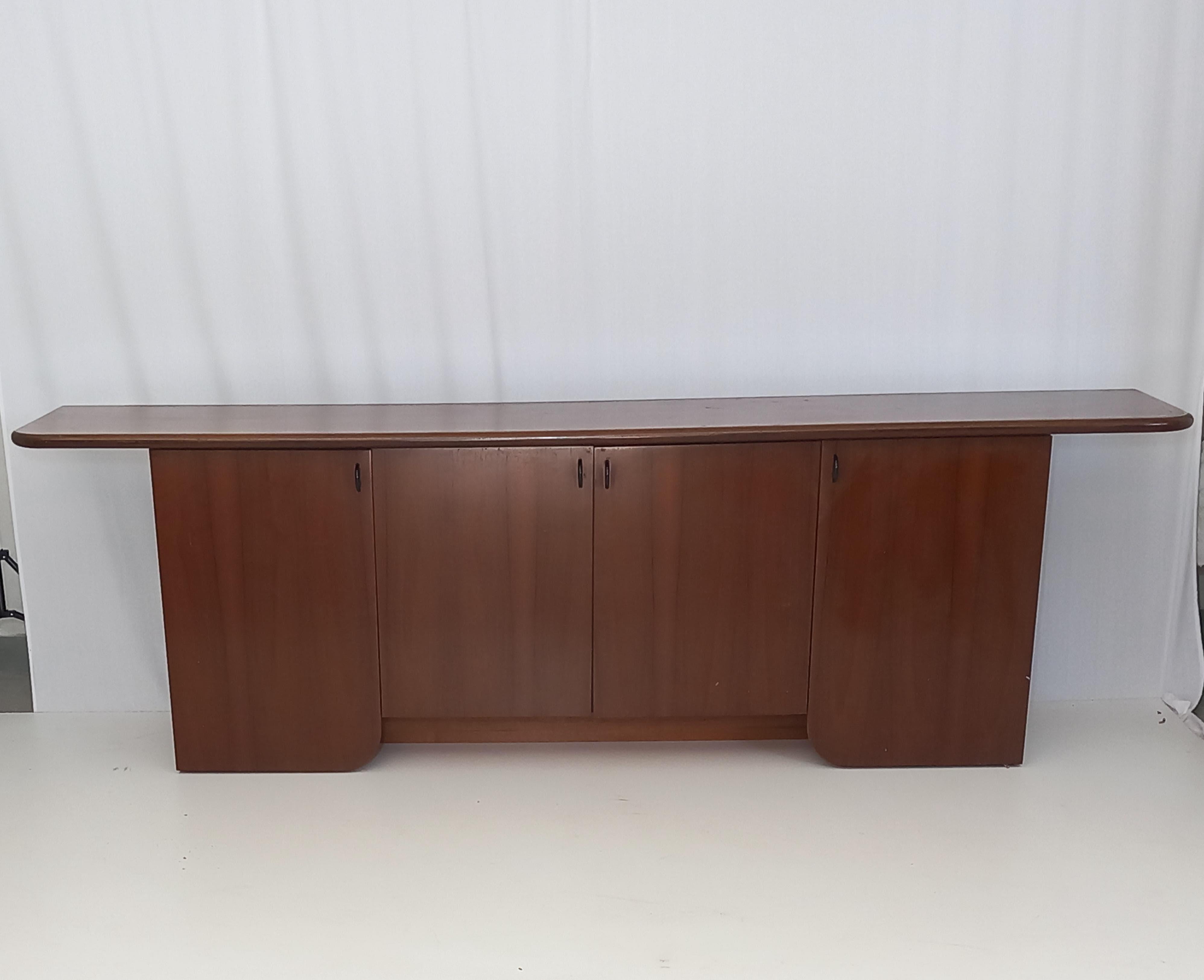 Aparador italiano de mediados de siglo, años 80 en venta 3