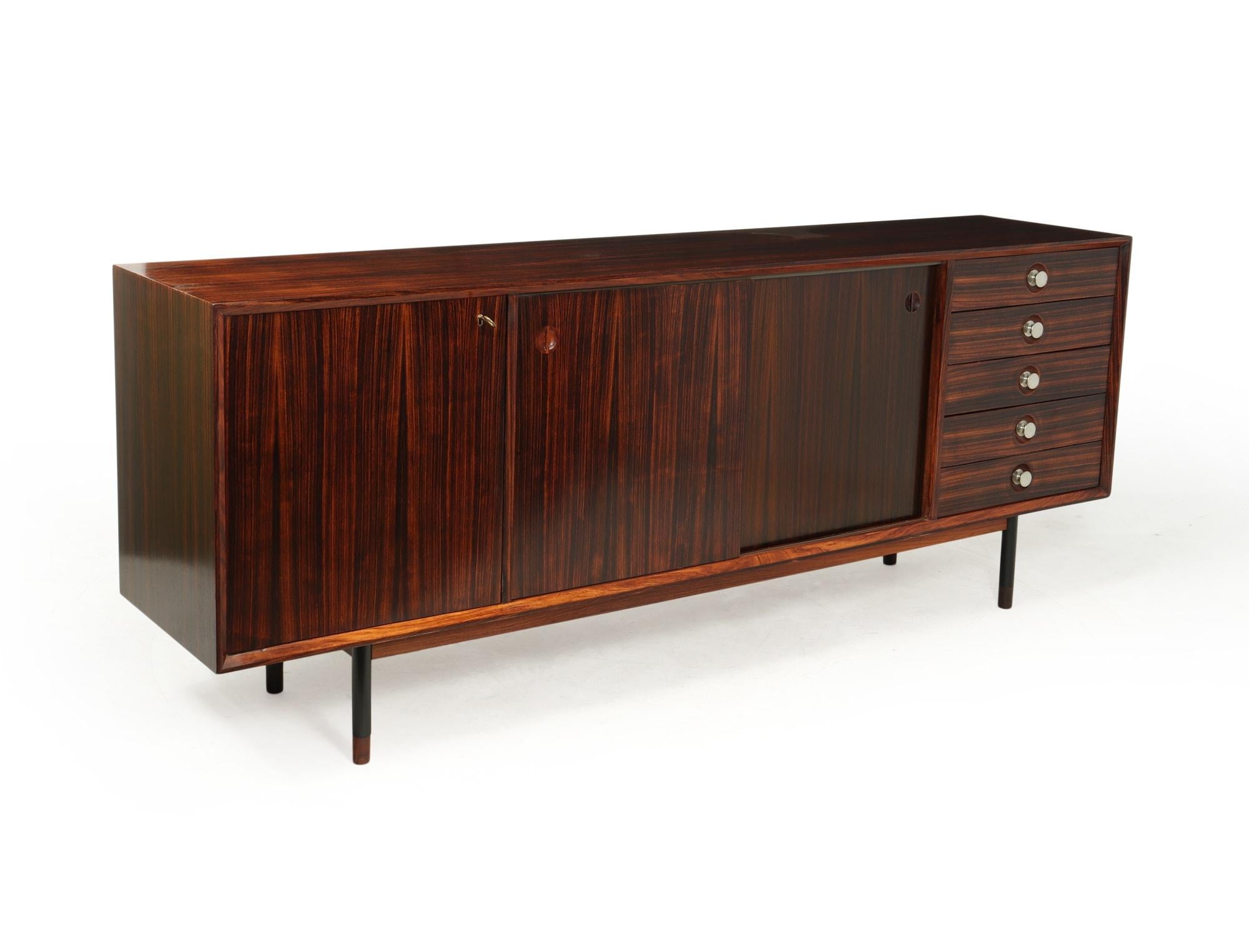 Mid Century Italian Sideboard by Faram In Excellent Condition In Paddock Wood Tonbridge, GB