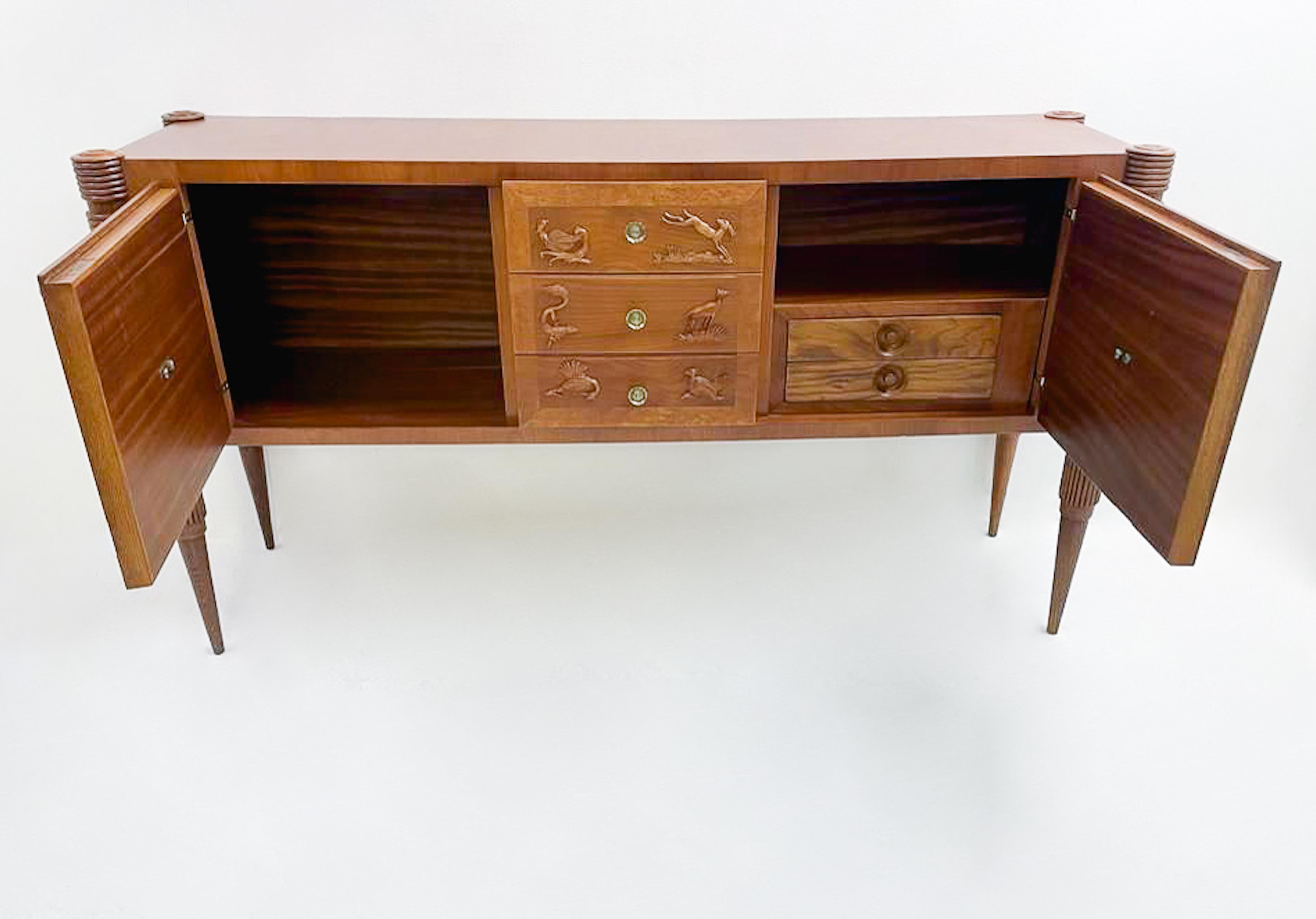 Mid-Century Italian Sideboard by Pier Luigi Colli, Ash Wood, 1940s In Good Condition For Sale In Brussels, BE