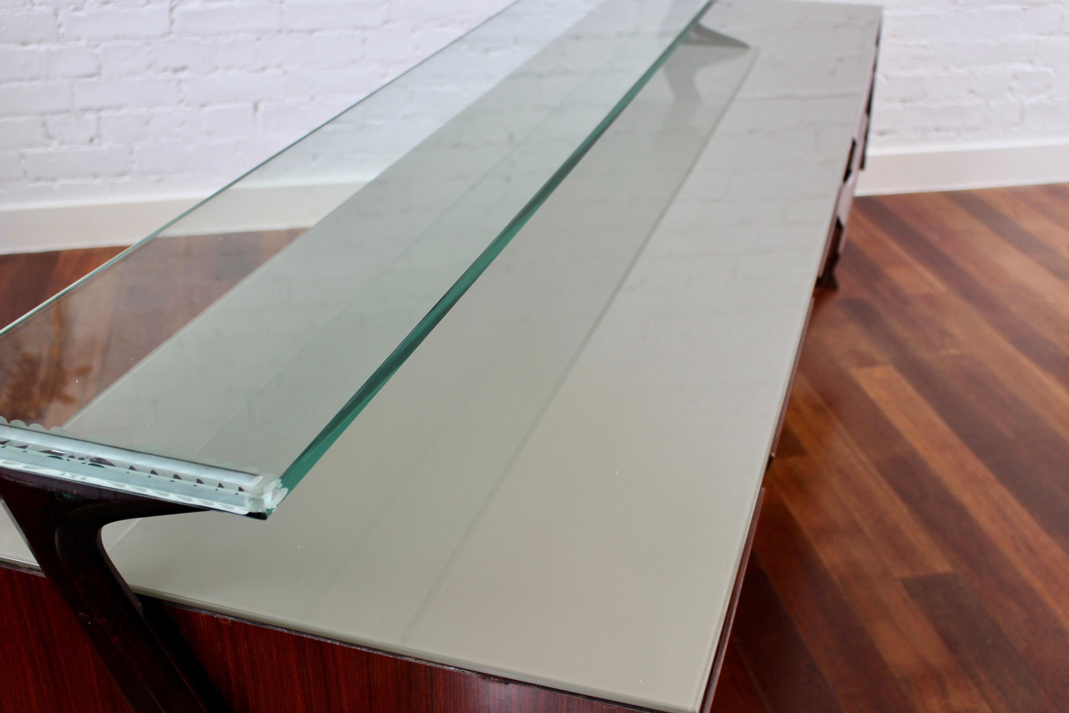Mid-Century Italian Sideboard by Vittorio Dassi (circa 1950s) For Sale 3