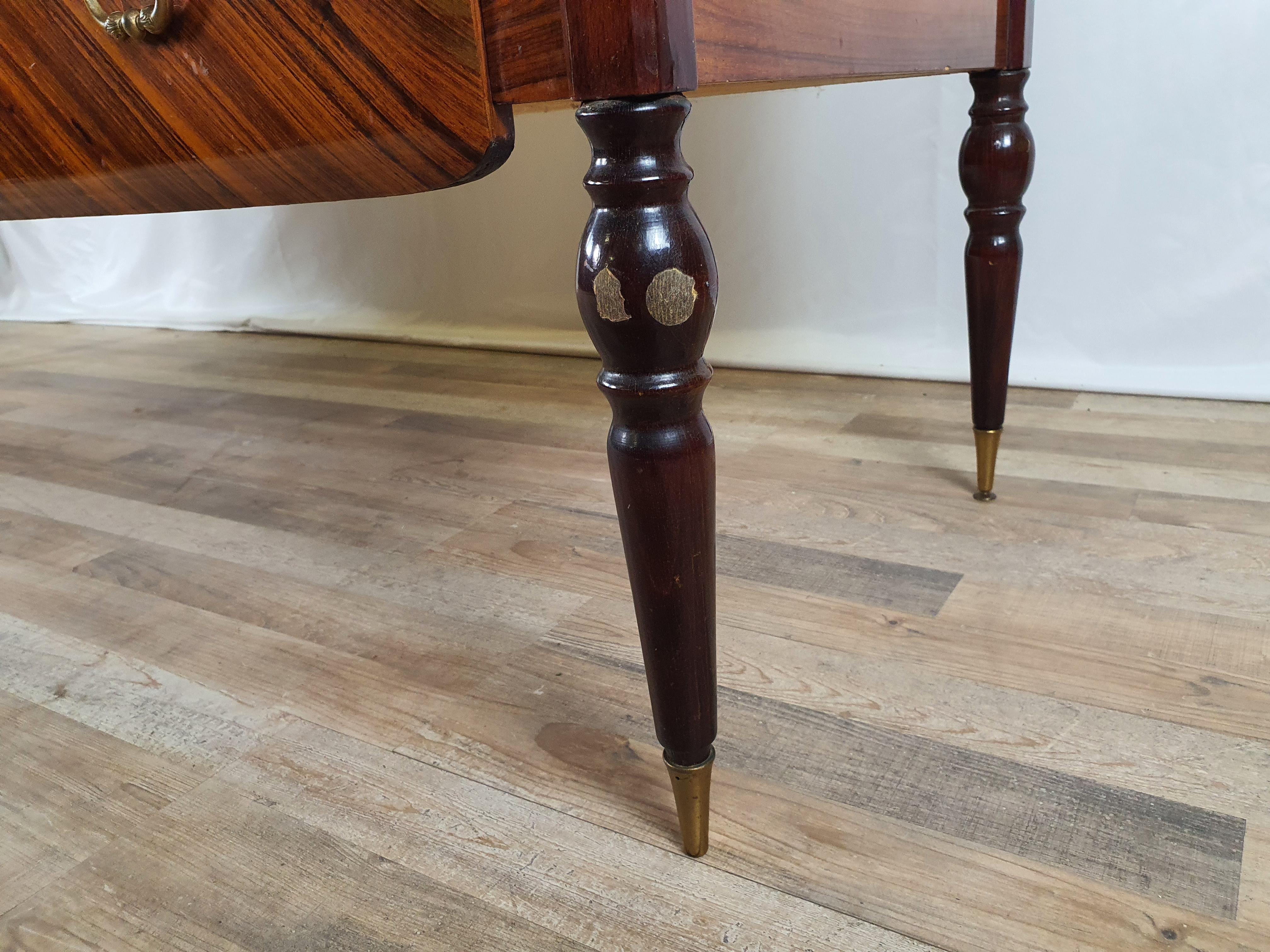 Mid Century Italian Sideboard in Mahogany, Glass and Brass 10