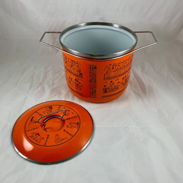 https://a.1stdibscdn.com/mid-century-italian-siltal-egyptian-revival-orange-enameled-steel-dutch-oven-for-sale-picture-6/f_17582/f_175772711579035863355/A11296B0_2624_4497_8AFE_204663BB0DC9_1_201_a_master.jpeg?width=768