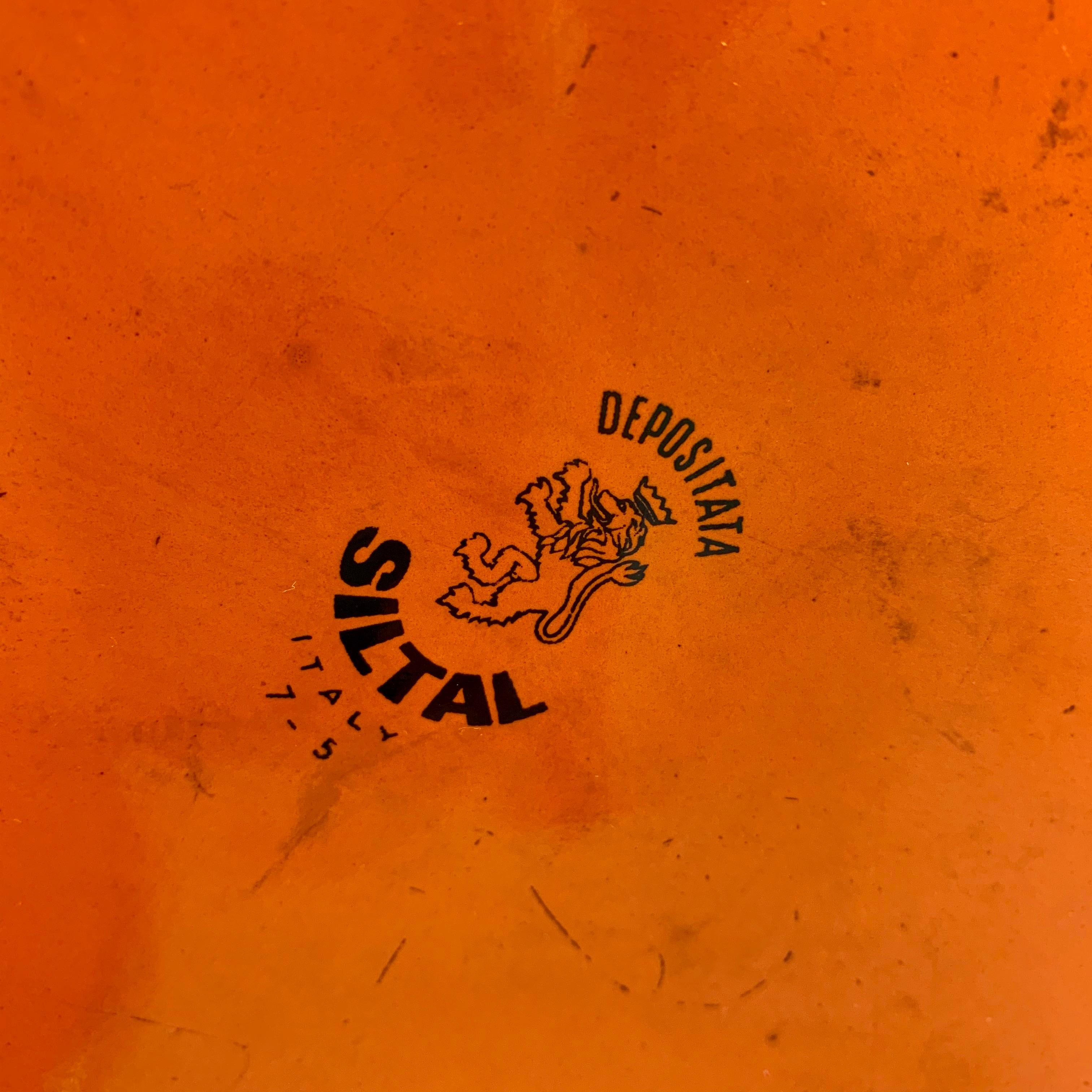 Four à hollandais en émail orange de style néo-égyptien:: de style moderne du milieu du siècle:: en siltal italien 2