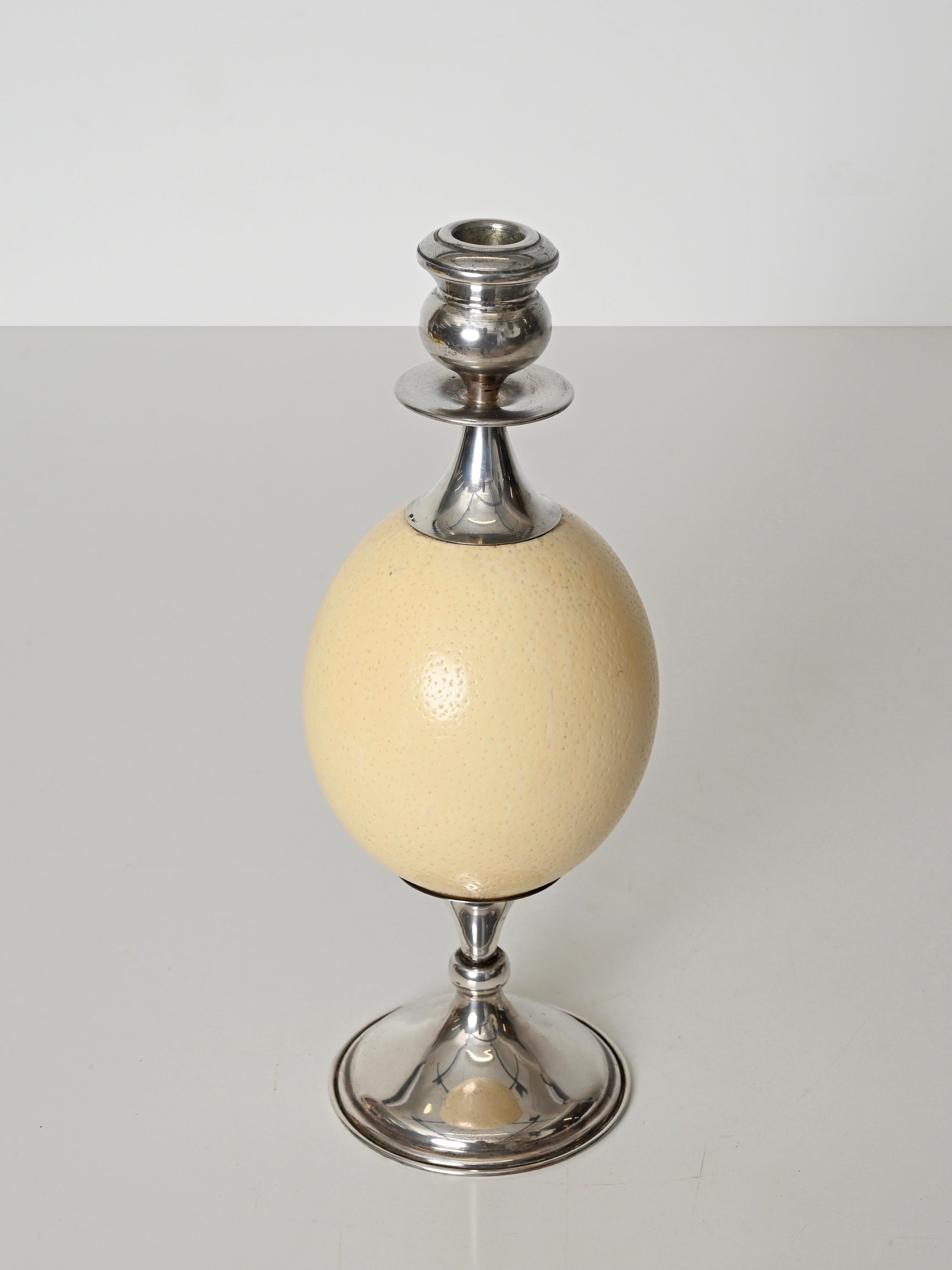 Mid-Century moderno Candeliere d'argento italiano di metà secolo con uovo di struzzo, stile Crespi, anni '70 in vendita