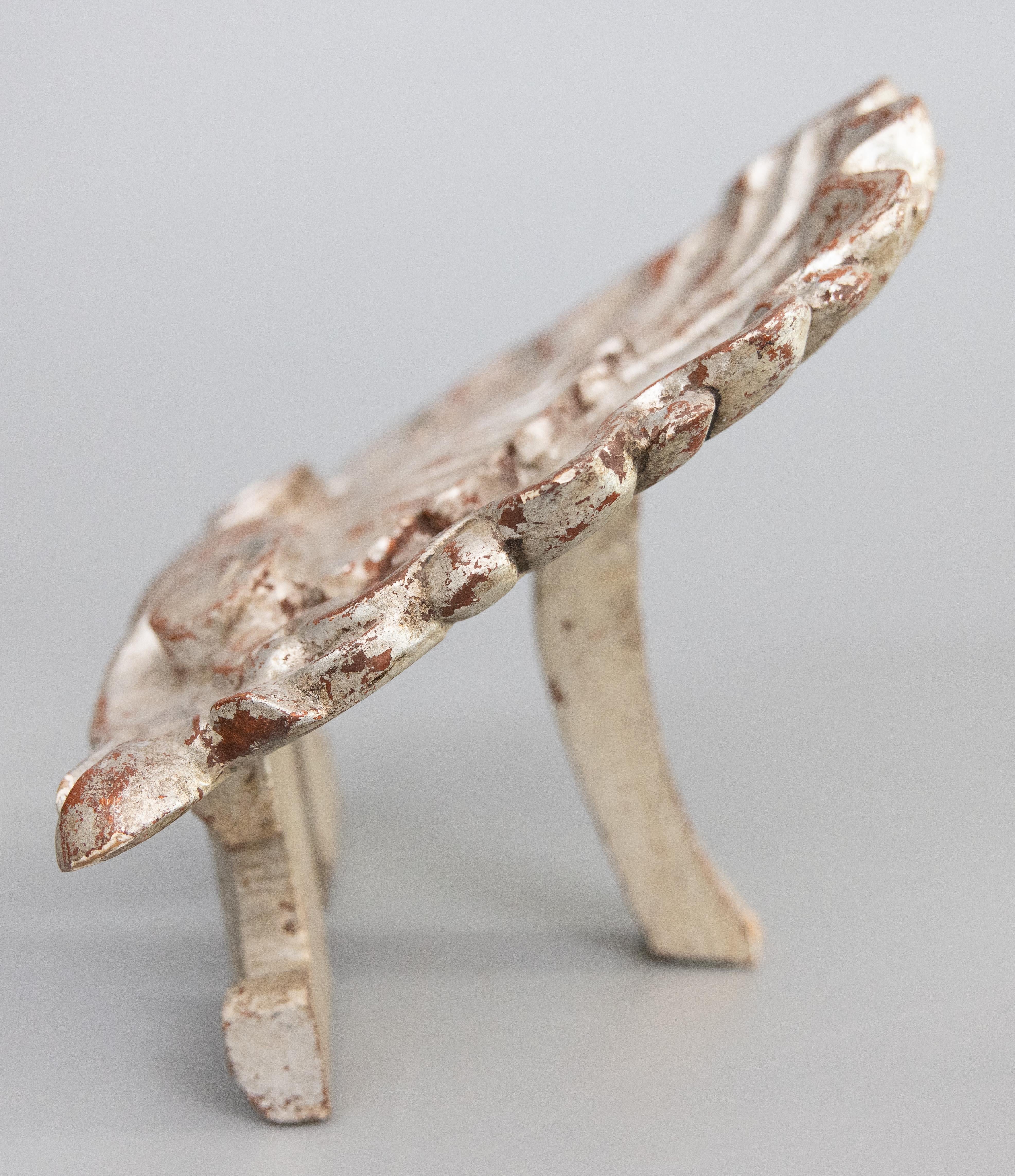 Chevalet de lecture du milieu du siècle, en argent, avec coquille en bois de Giltwood Bon état - En vente à Pearland, TX