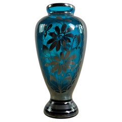 Vaso in vetro con sovrapposizione d'argento della metà del secolo scorso 1940