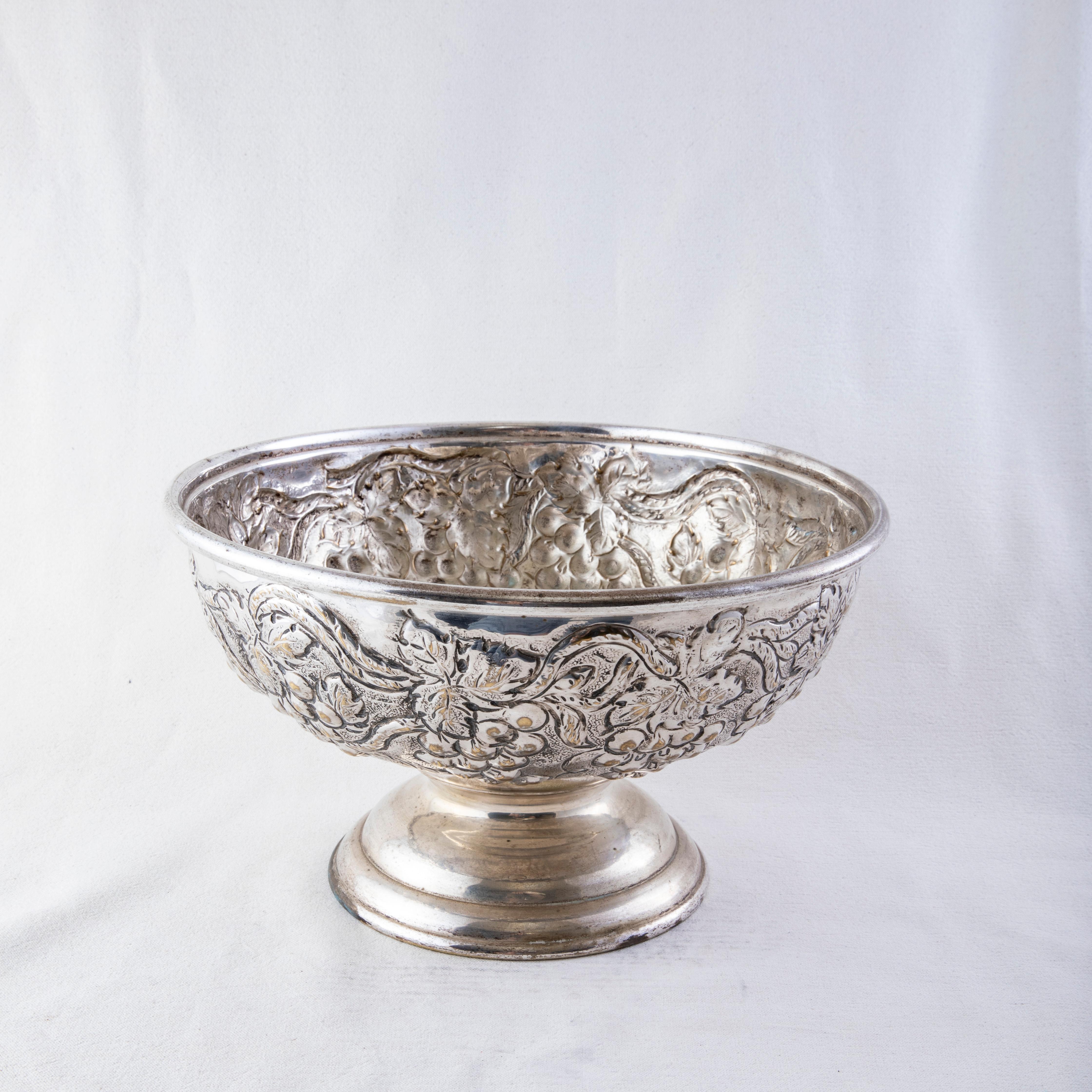 20th Century Mid-Century Italian Silver Plate Champagne Bucket with Grapes and Grape Leaves For Sale