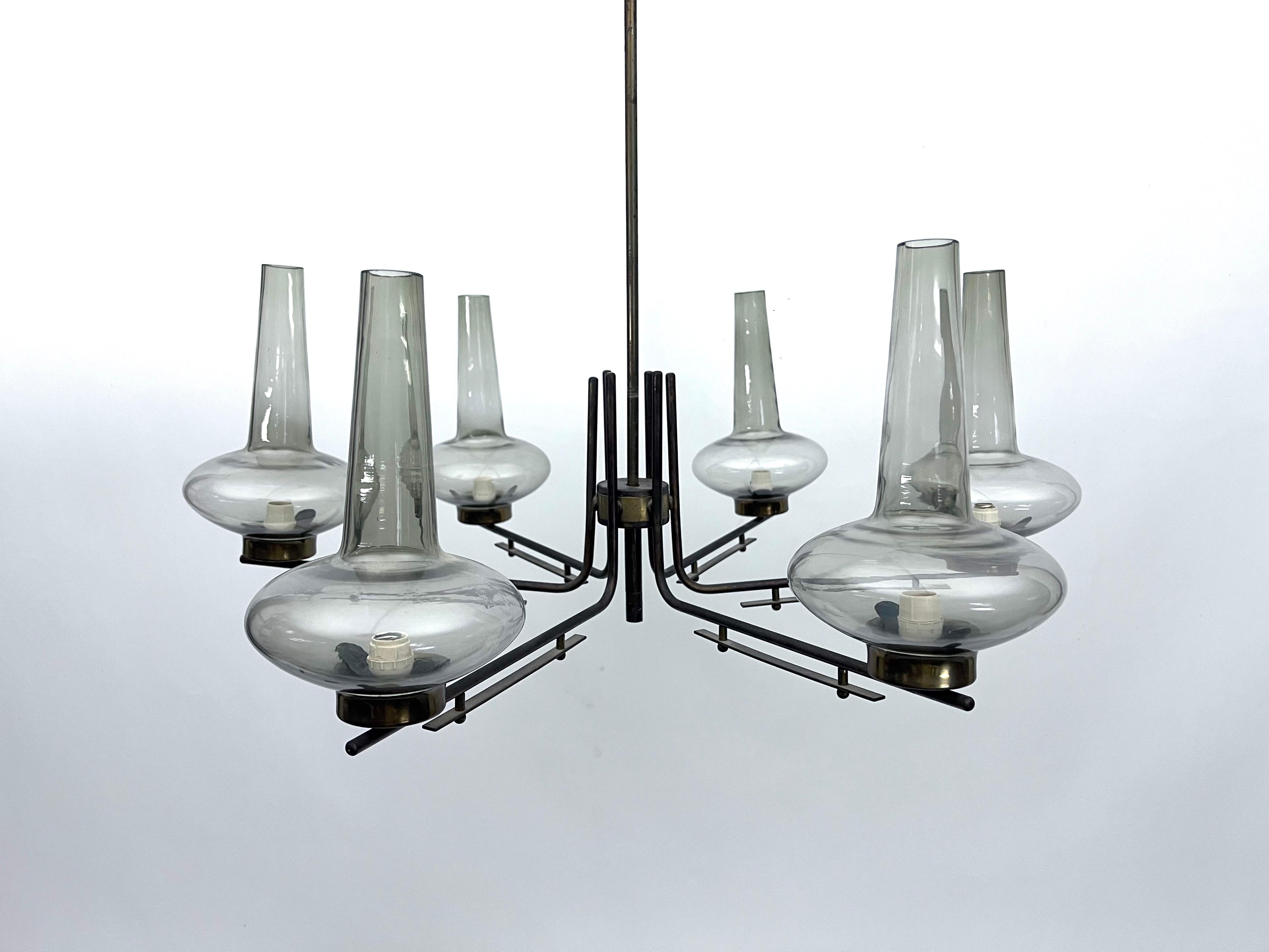 Mid-Century Modern Mid-Century Italian six arms chandelier in brass and fume glass. 1950s For Sale