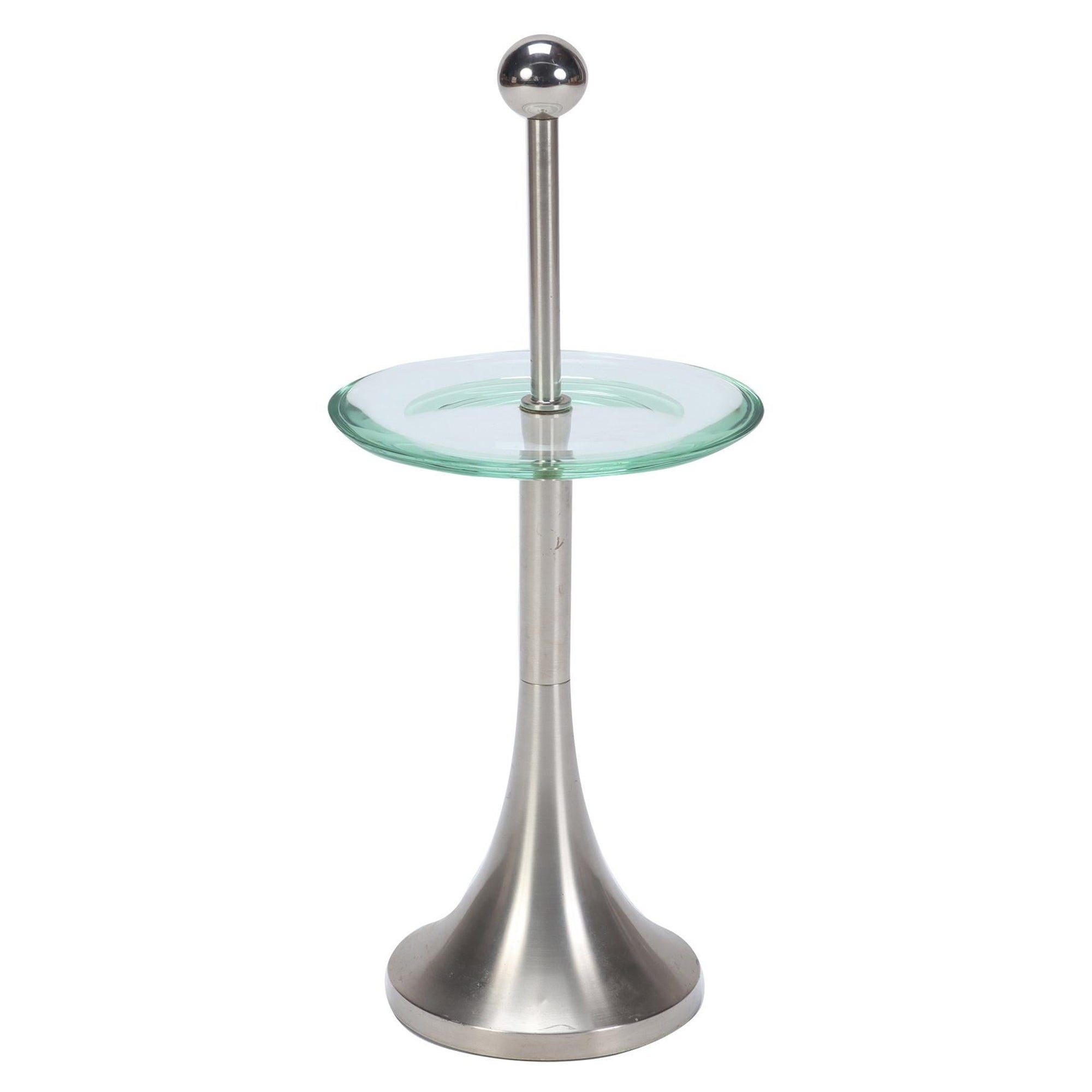 Kleiner italienischer Tisch mit Glasplatte aus der Mitte des Jahrhunderts, um 1950 im Angebot