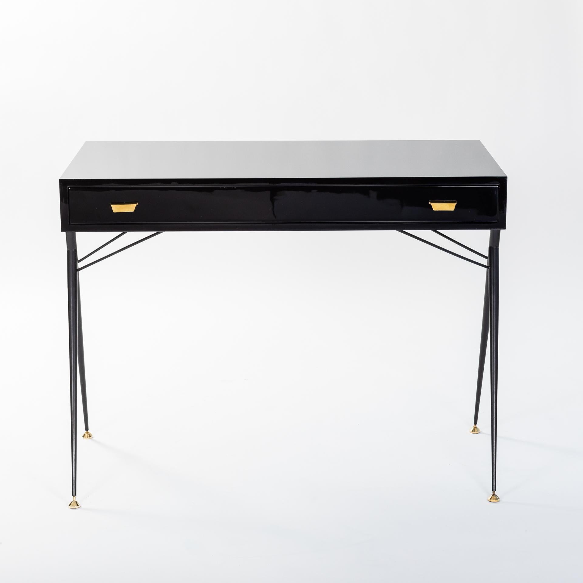 black small desk