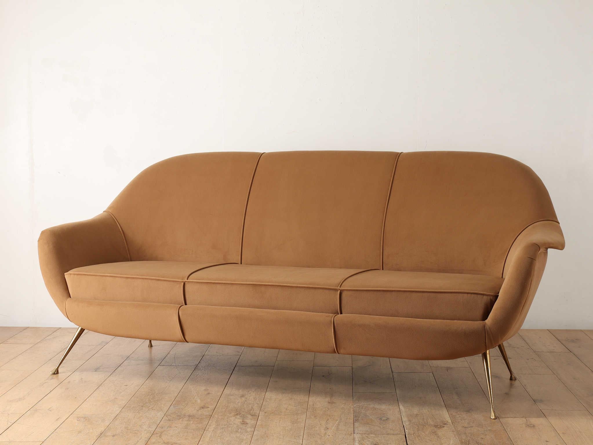 Mid-Century Italian Sofa by ISA Bergamo 9