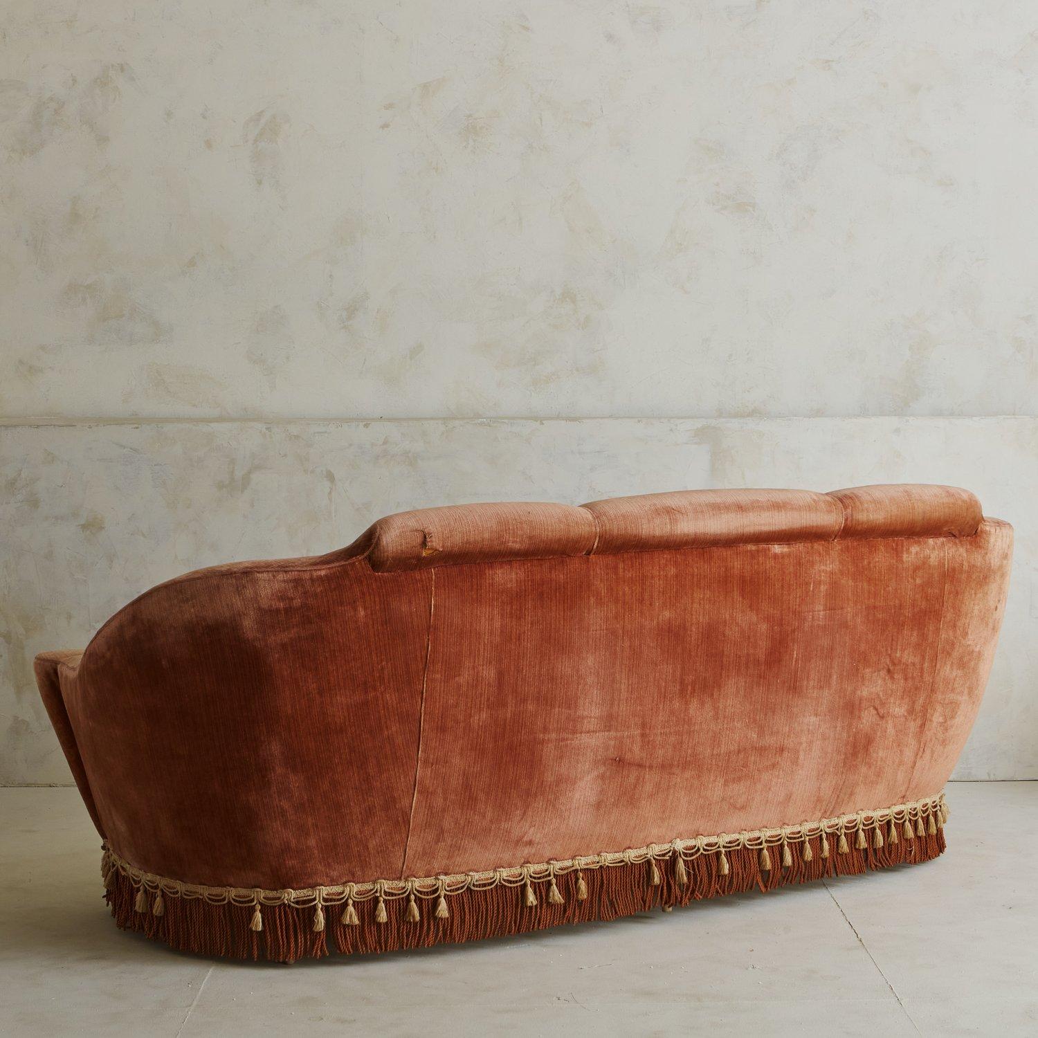 Mid-Century Modern Mid-Century Italian Sofa in Original Pink Velvet Upholstery