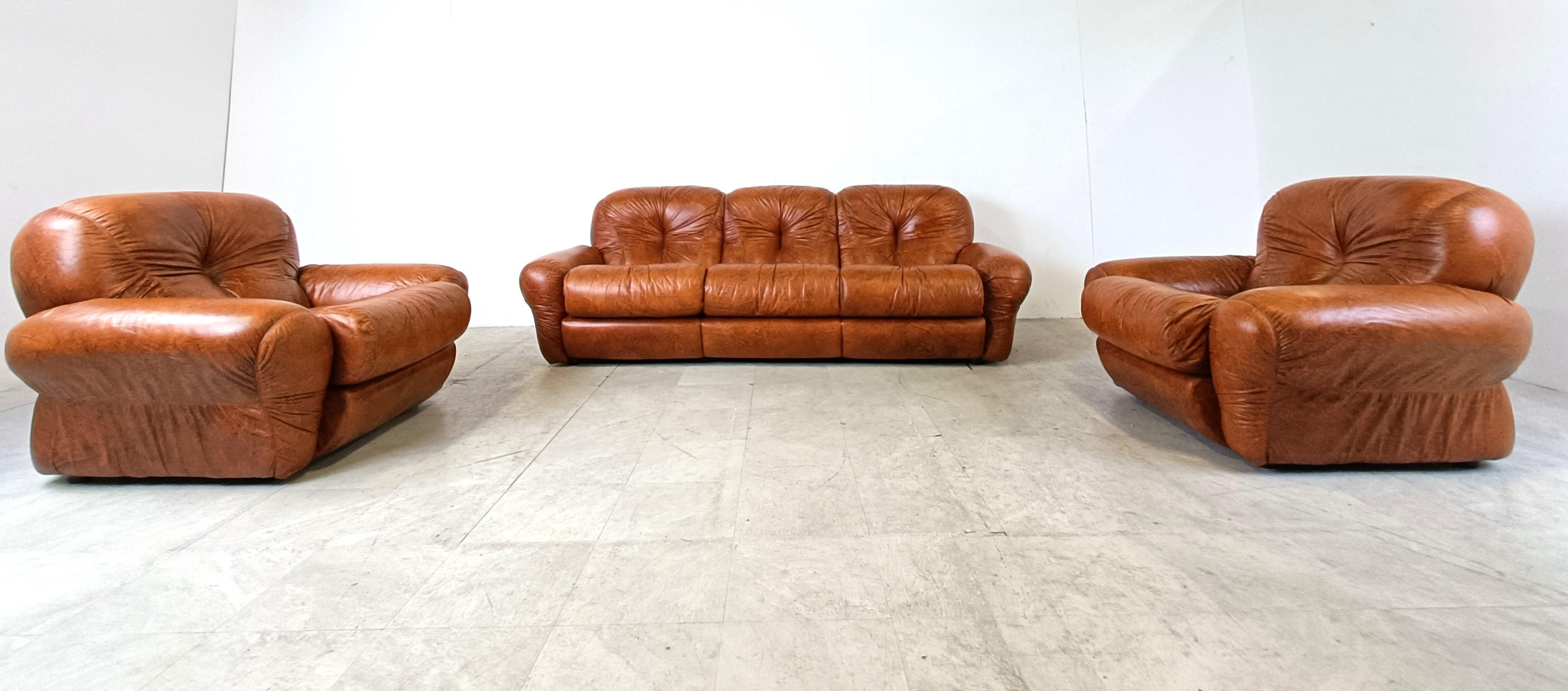 Mid-Century Modern Mid century italian sofa set, 1970s For Sale