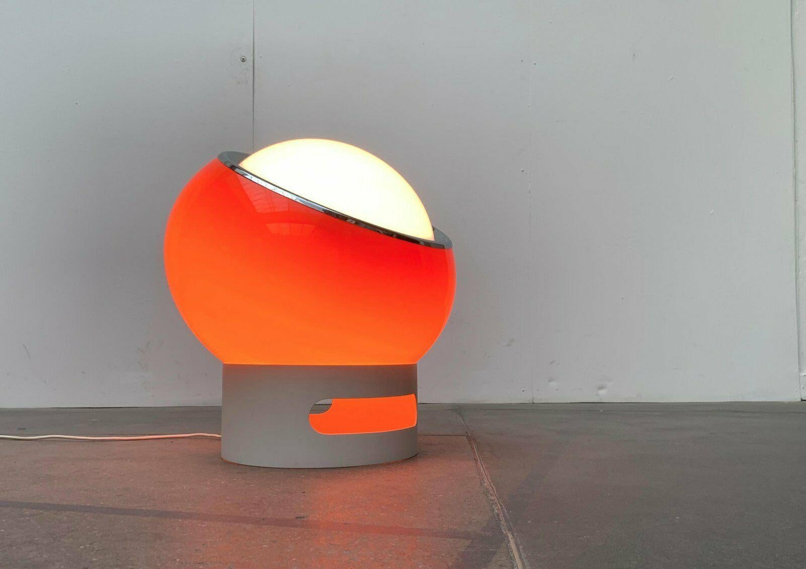Lampadaire Clan de l'ère spatiale italienne du milieu du siècle dernier par Studio 6G pour Guzzini en vente 3