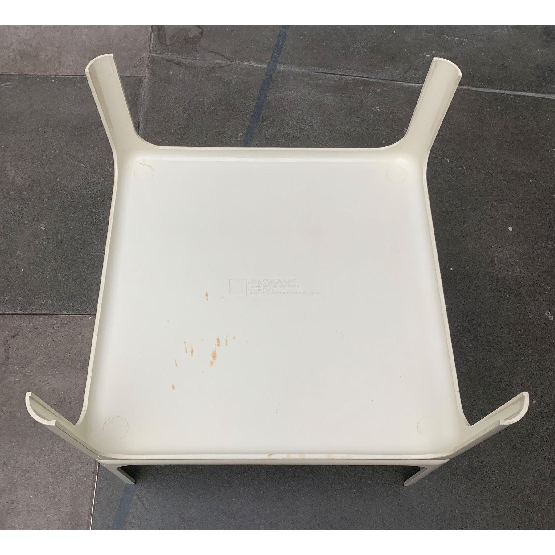 Italienischer Space Age Demetrio-Couchtisch aus der Mitte des Jahrhunderts, 1960er Jahre im Angebot 3