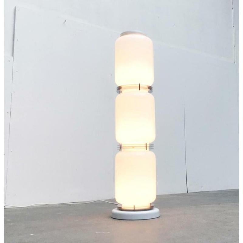 Lámpara de pie de cristal de la era espacial italiana de mediados de siglo, años 60 en venta 4