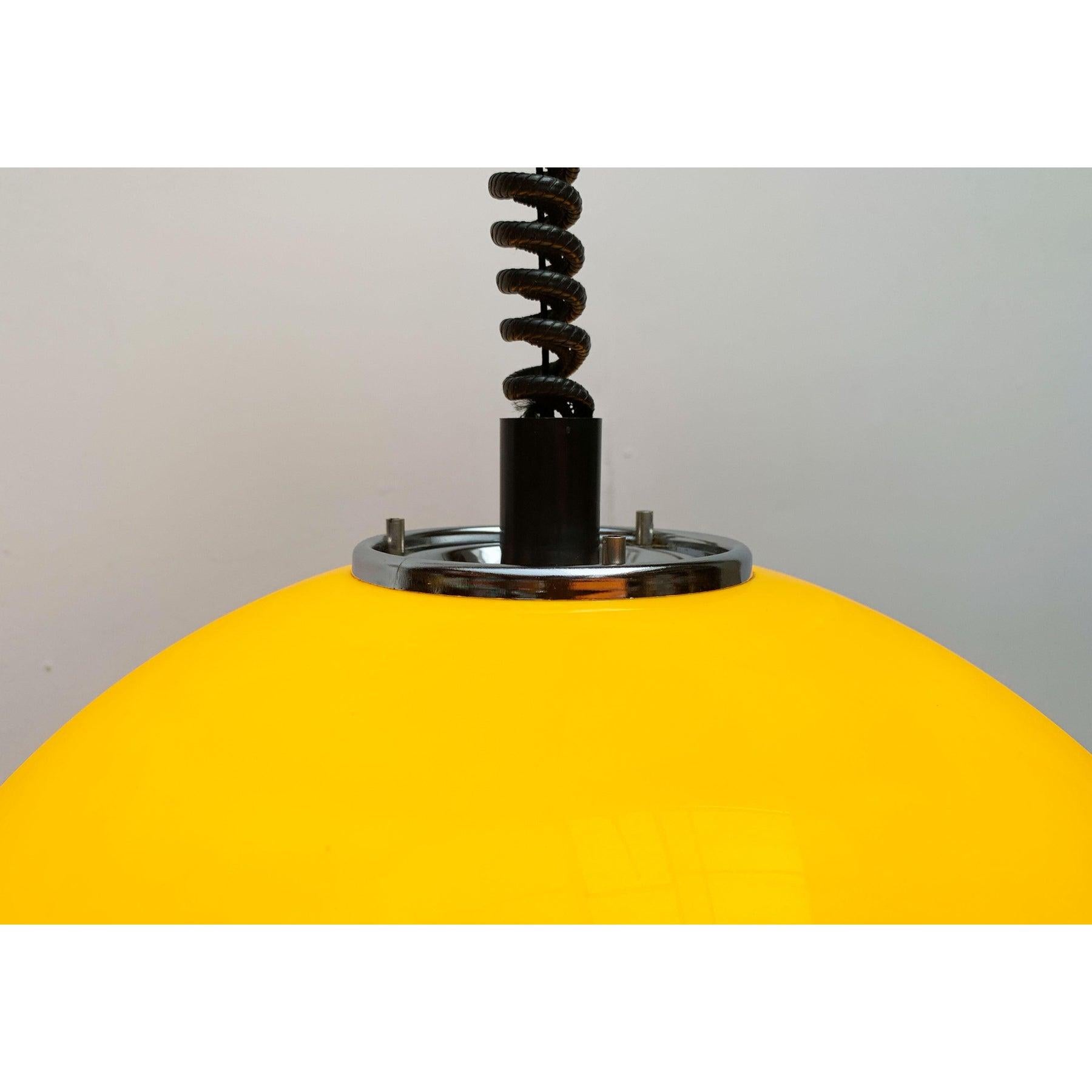 Mid-Century moderno Lampada a sospensione Jolly di metà secolo per Guzzini, 1960 in vendita