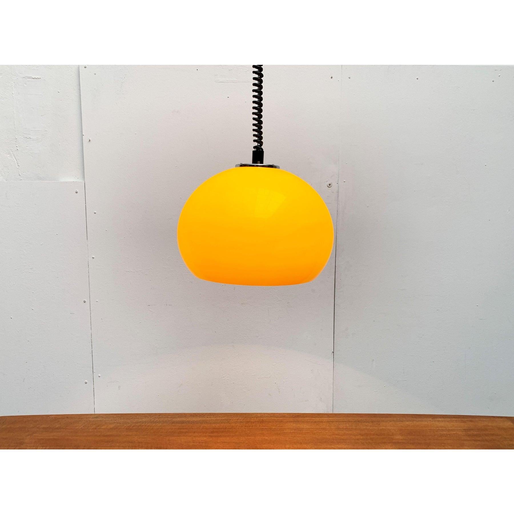 Lampada a sospensione Jolly di metà secolo per Guzzini, 1960 in vendita 1