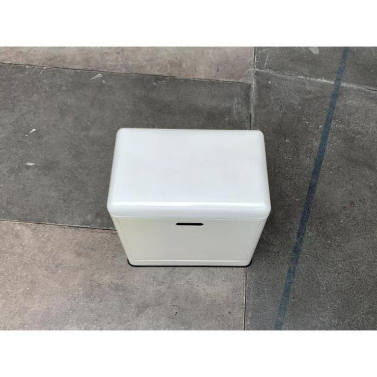 20th Century Mid-Century Italian Space Age Laundry Basket Hamper, 1960s For Sale