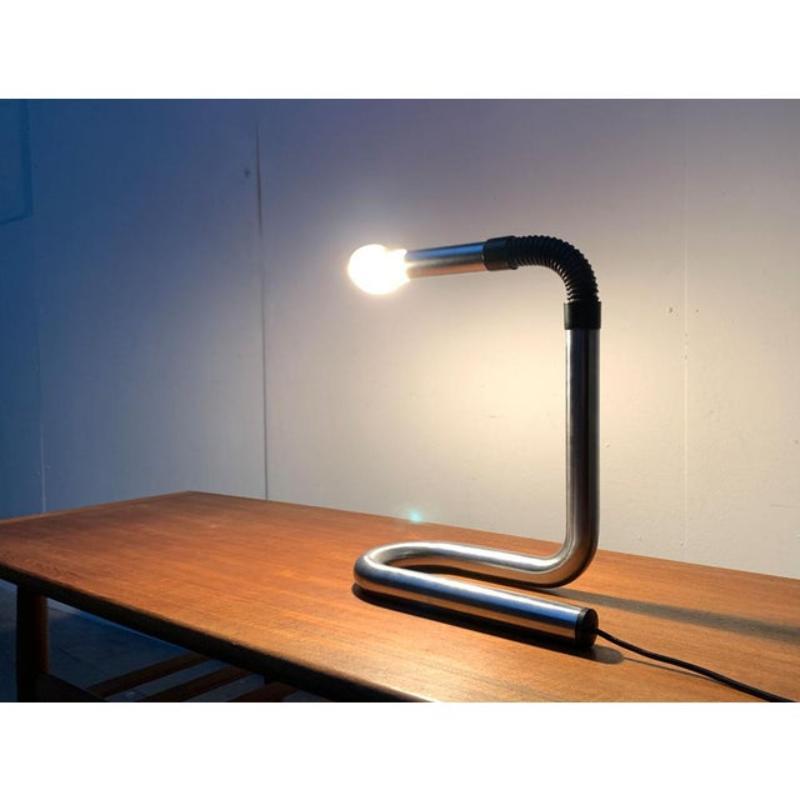 Mid-Century Modern Lampe de table minimaliste italienne du milieu du siècle A Space, années 1960 en vente