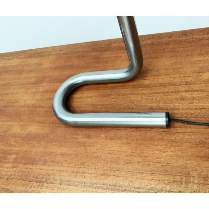Métal Lampe de table minimaliste italienne du milieu du siècle A Space, années 1960 en vente