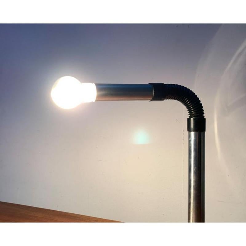 Lampe de table minimaliste italienne du milieu du siècle A Space, années 1960 en vente 1