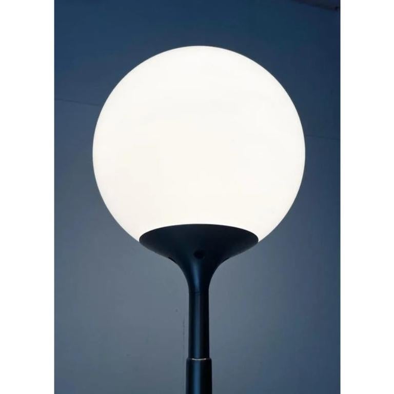 Lampadaire à rallonge extensible italien de l'ère spatiale du milieu du siècle dernier, années 1960 Excellent état - En vente à Hamburg, DE