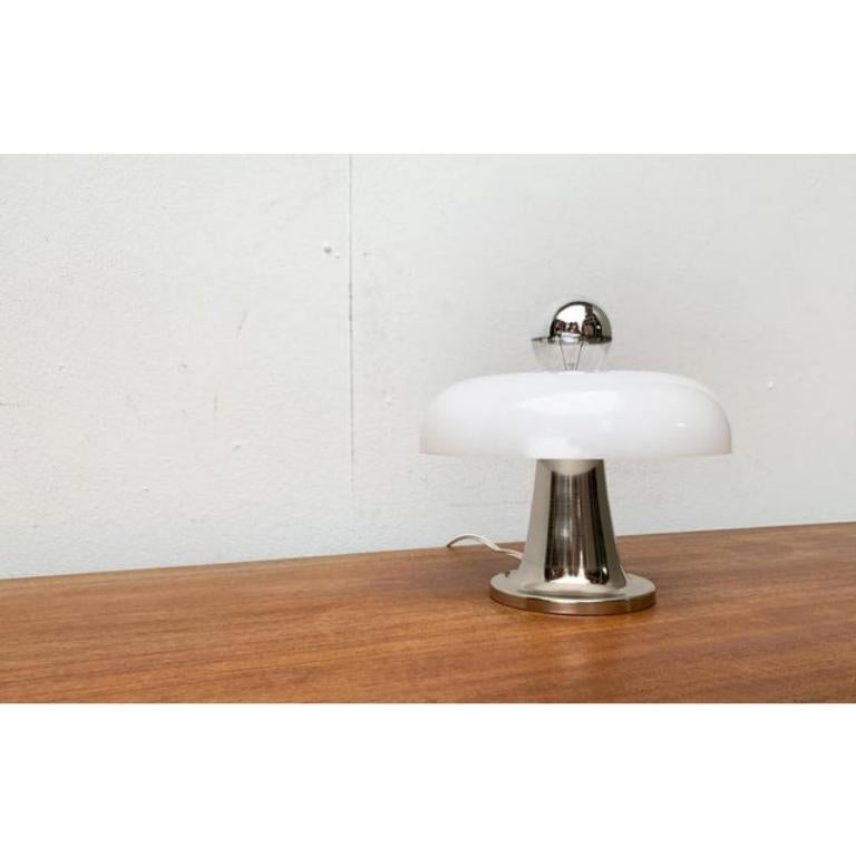 Lampe de table italienne de l'ère spatiale du milieu du siècle dernier, années 1960 en vente 4