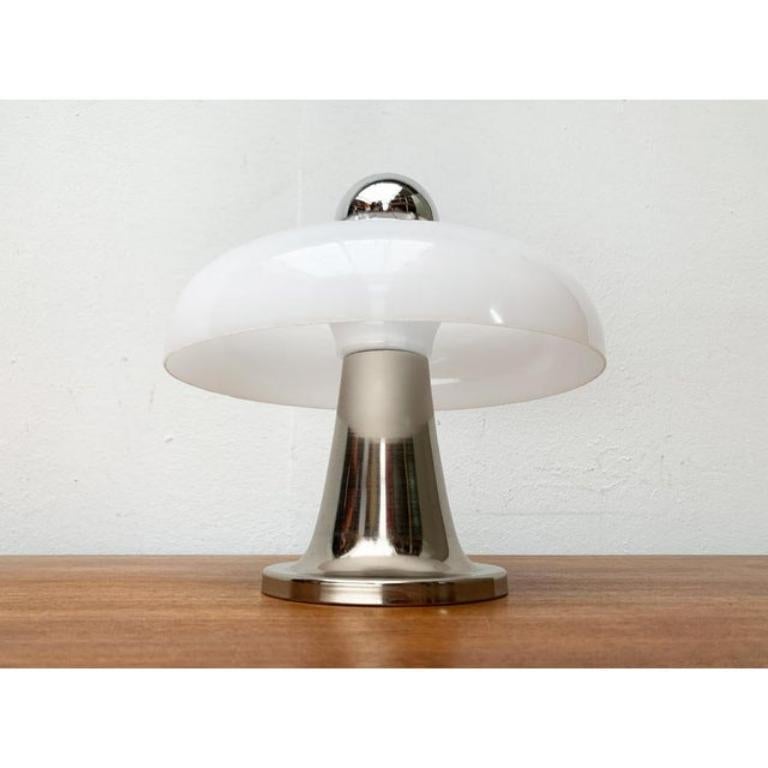Lampe de table italienne de l'ère spatiale du milieu du siècle dernier, années 1960 en vente 1