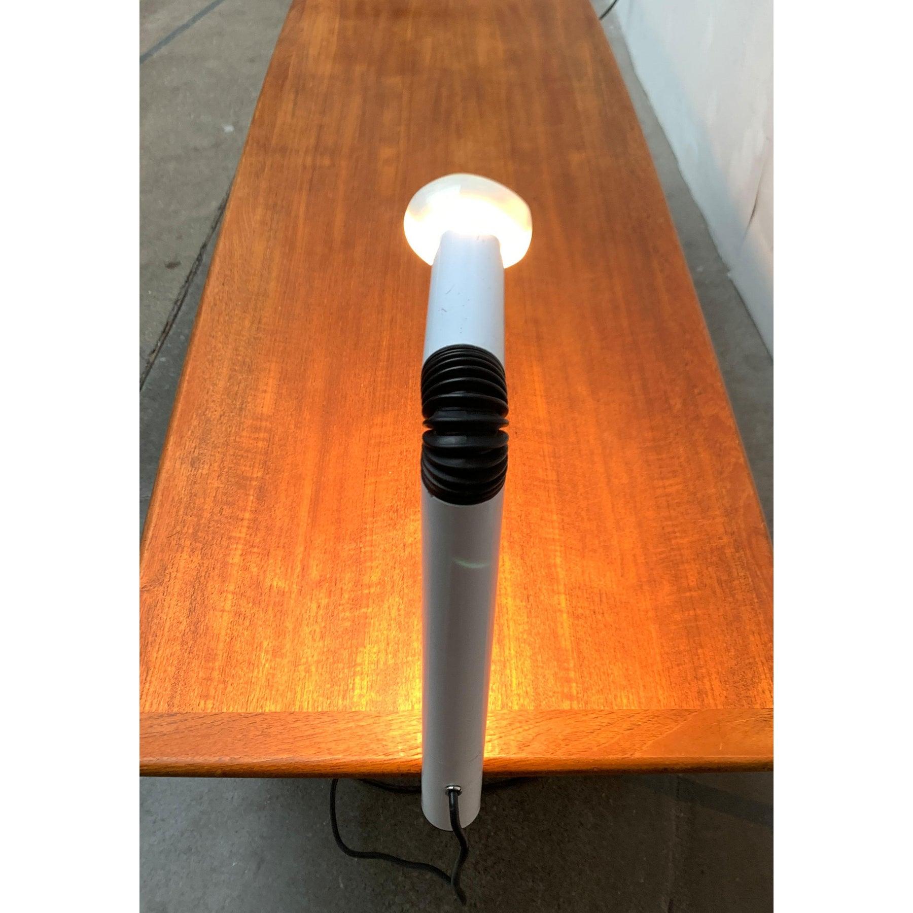 Lampe de bureau italienne de l'ère spatiale périscopio du milieu du siècle dernier pour Stilnovo, années 1960 en vente 6
