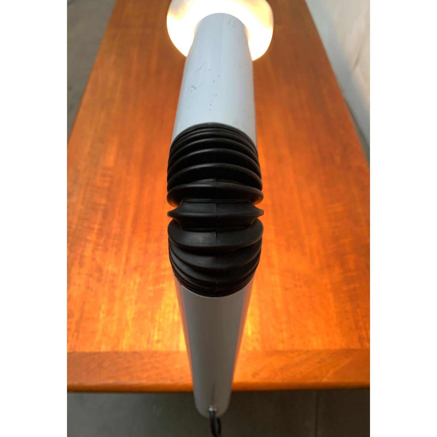 Métal Lampe de bureau italienne de l'ère spatiale périscopio du milieu du siècle dernier pour Stilnovo, années 1960 en vente