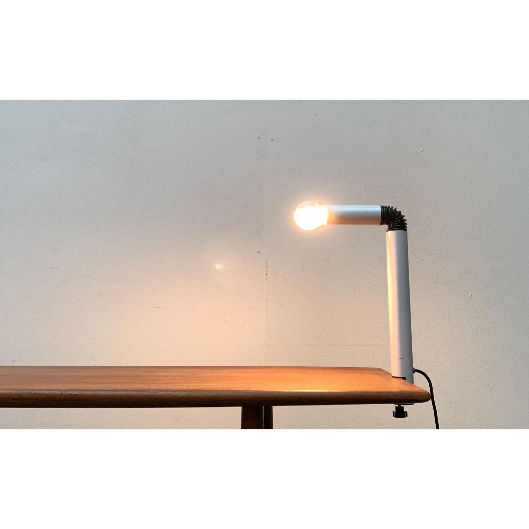 Lampe de bureau italienne de l'ère spatiale périscopio du milieu du siècle dernier pour Stilnovo, années 1960 en vente 1