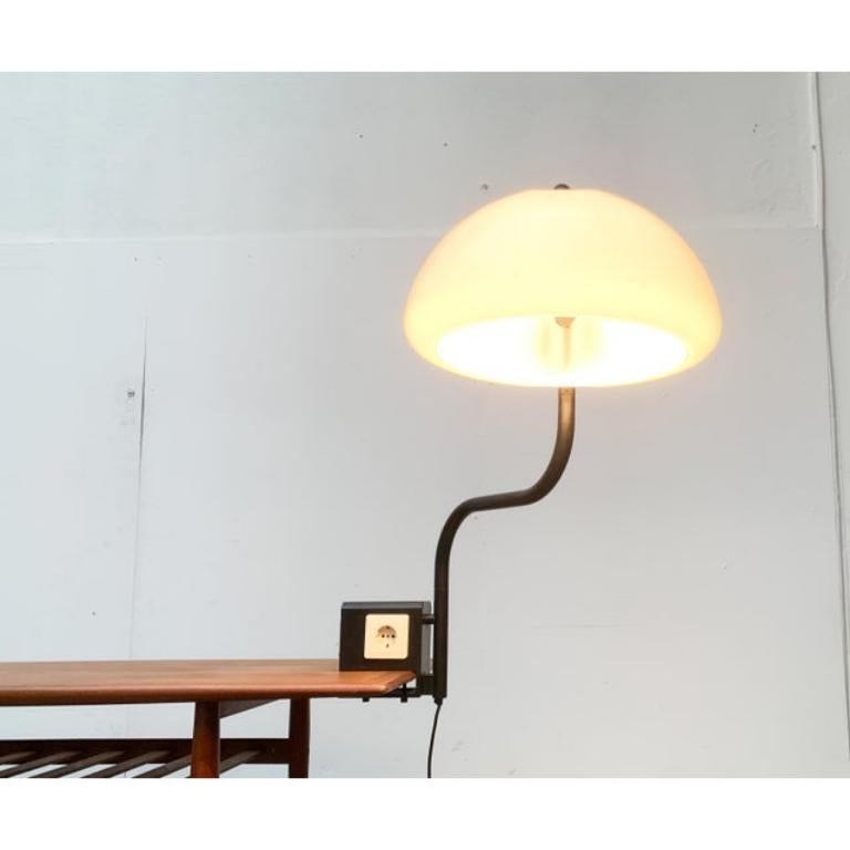Lampe de bureau italienne de l'ère spatiale du milieu du siècle dernier, Elio Martinelli en vente 6