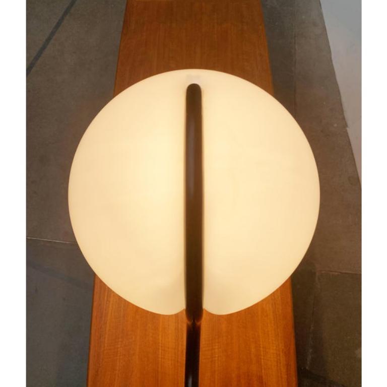 Lampe de bureau italienne de l'ère spatiale du milieu du siècle dernier, Elio Martinelli en vente 2