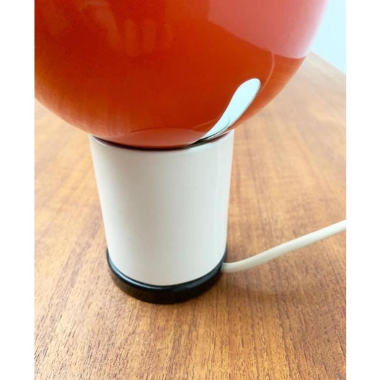 Métal Lampe de table italienne de l'ère spatiale du milieu du siècle dernier par Gaetano Sciolari, années 1960 en vente